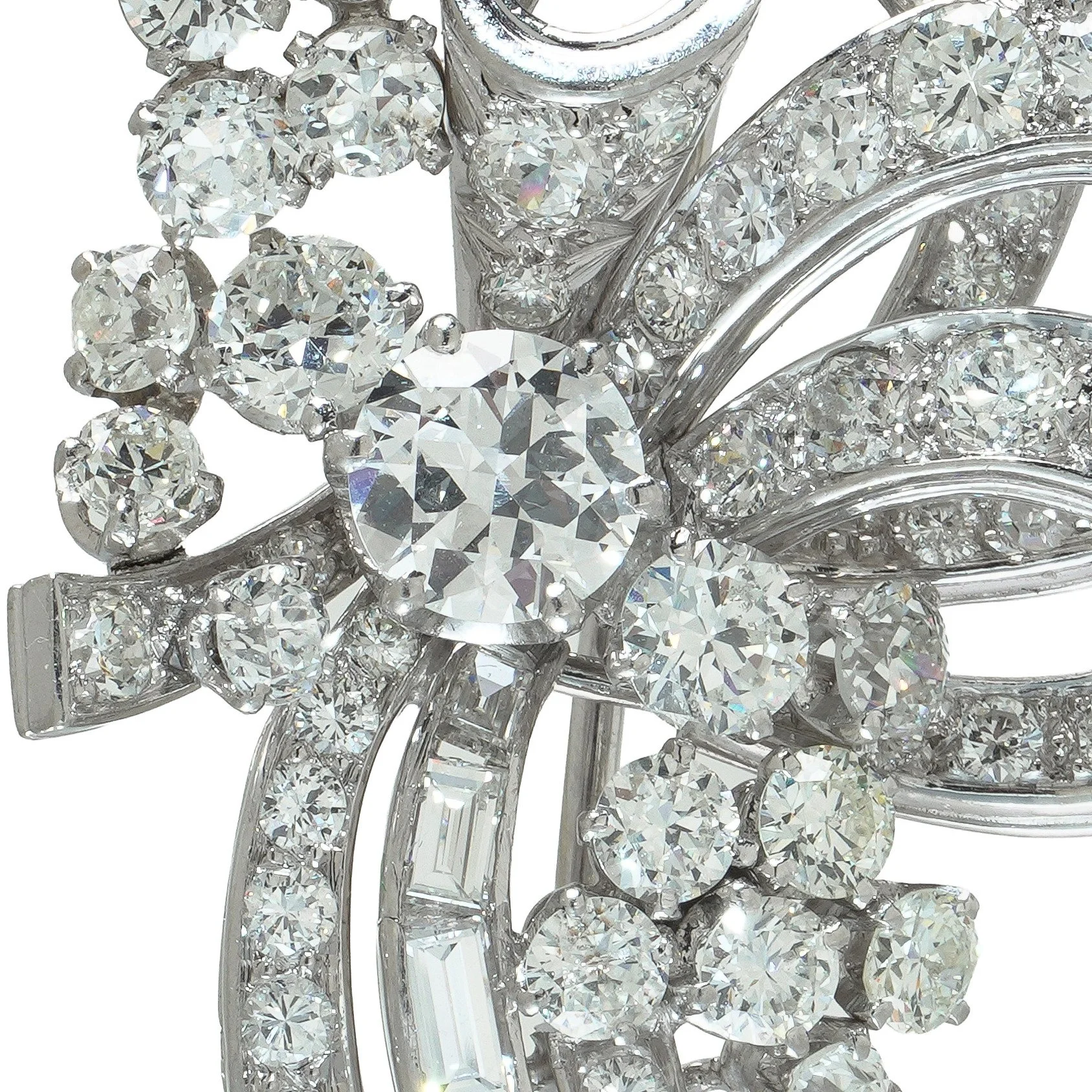 Mid-Century-Diamond-Spray-Brooch-Platinum-03-centre.jpg