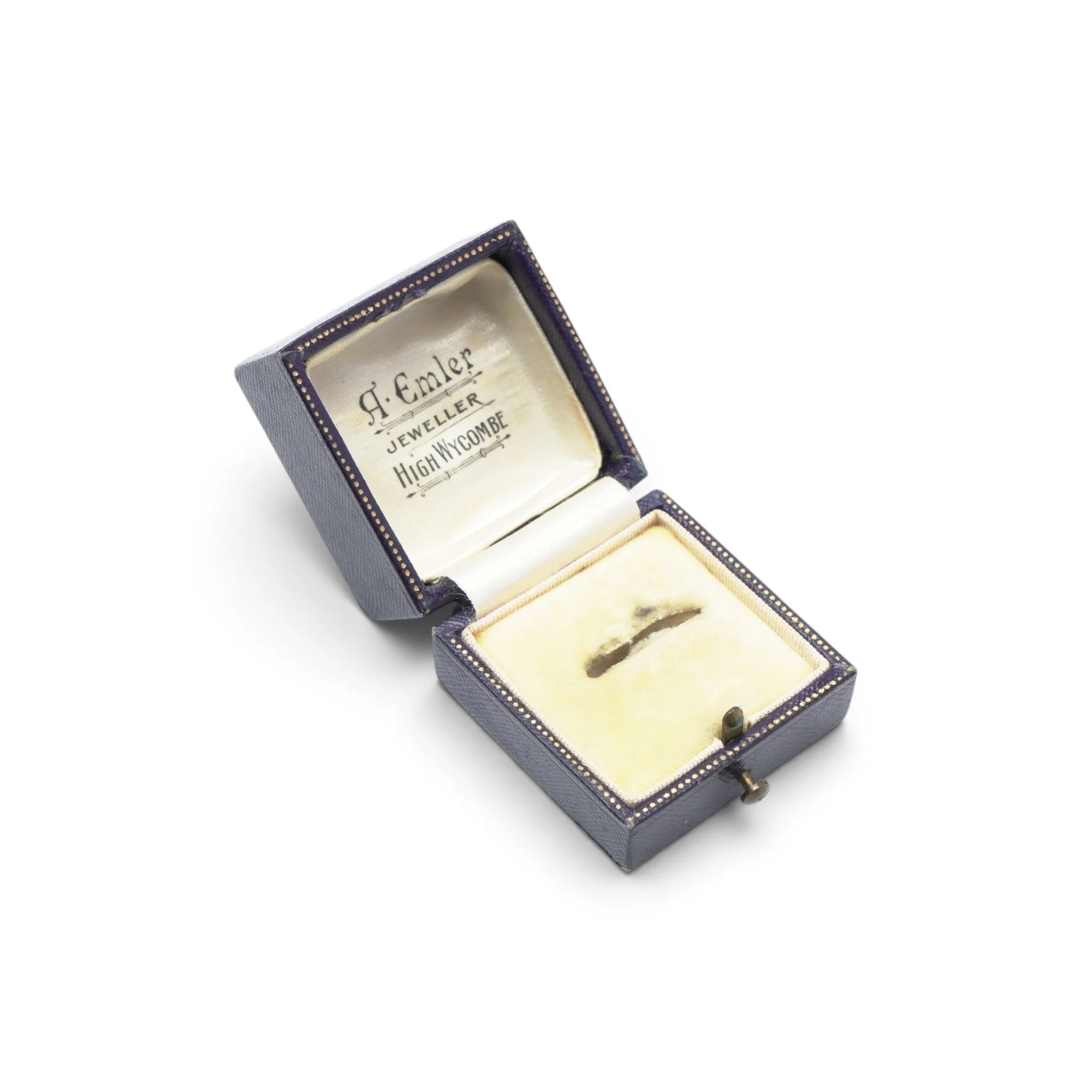 Antique-A-Emler-Ring-Box-High-Wycombe-04.jpg