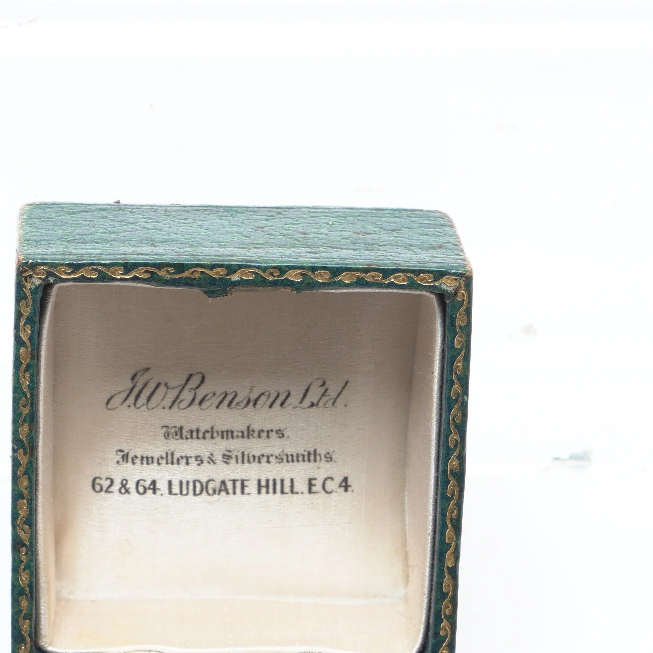 Antique-J-W-Benson-Ring-Box-Ludgate-Hill-London-07-signature.jpg