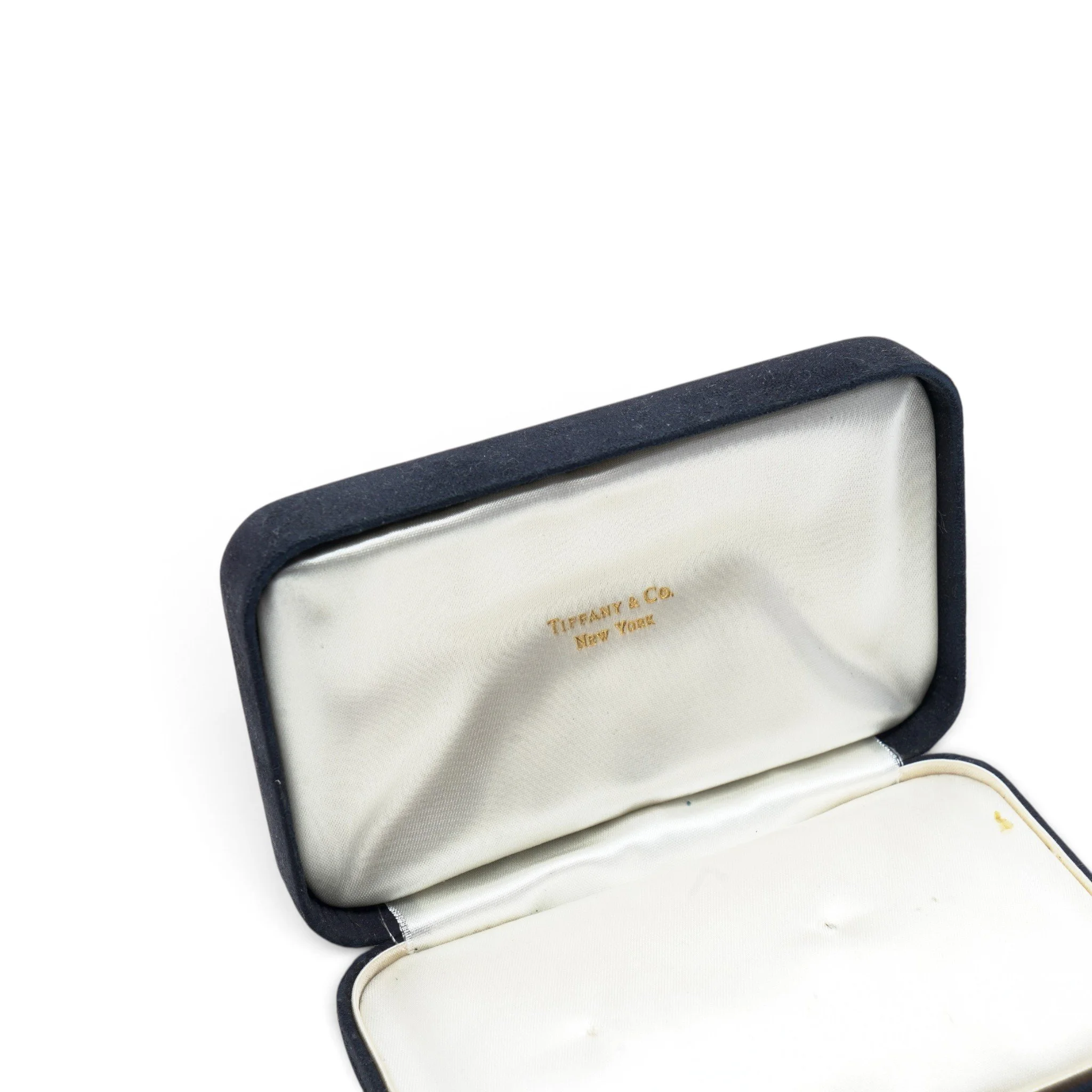 Antique-Tiffany-and-Co-Brooch-or-Bracelet-Box-New-York-05.jpg