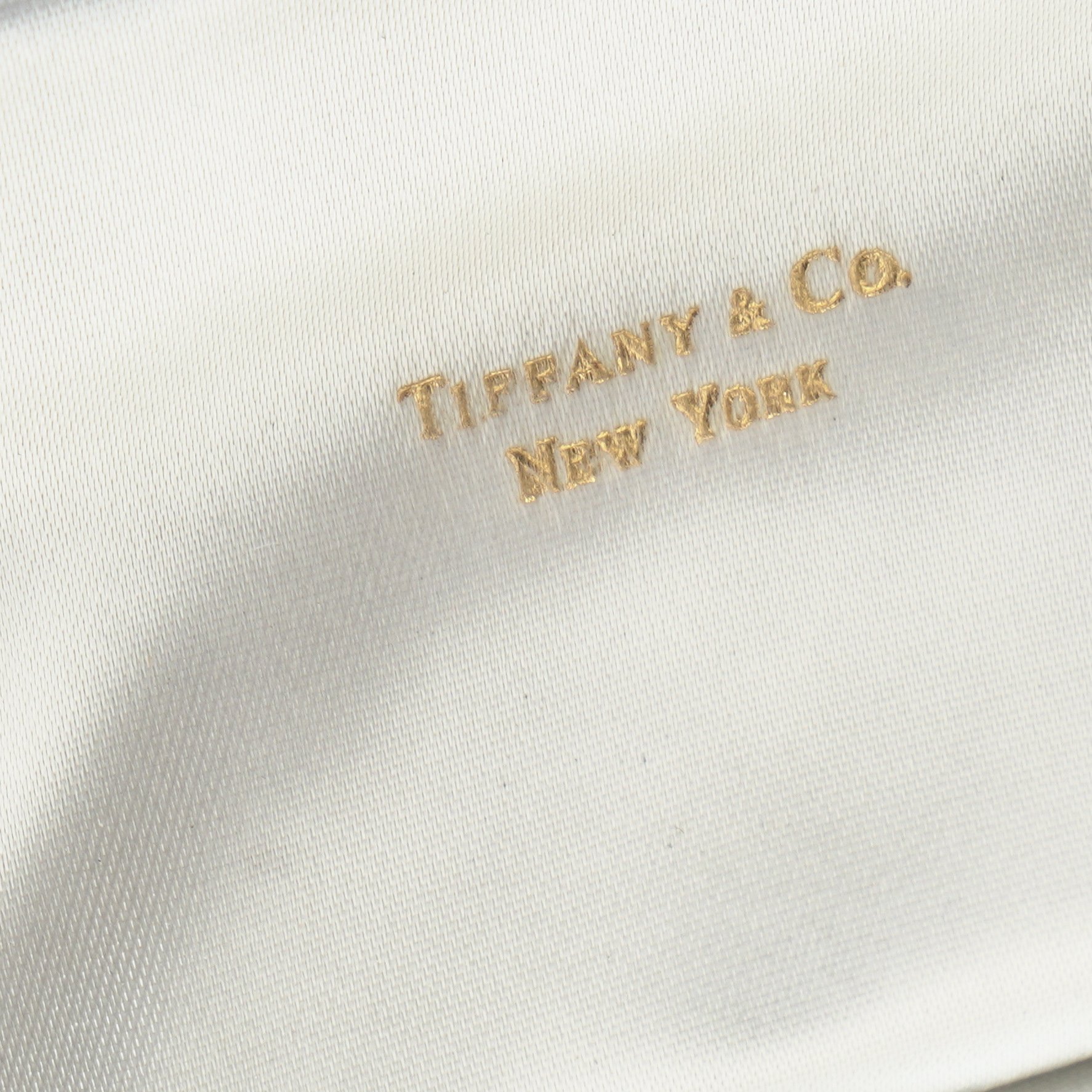 Antique-Tiffany-and-Co-Brooch-or-Bracelet-Box-New-York-08-signature.jpg