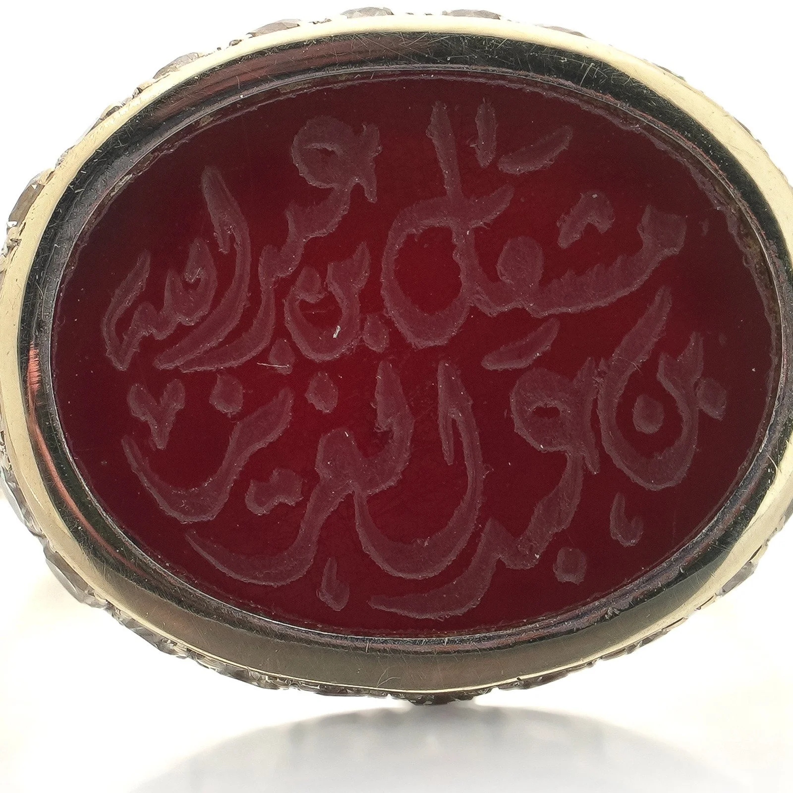18KT-Gold-Carnelian-Arabic-Intaglio-and-Diamond-Signet-Ring-04-detail-calligraphy.jpg