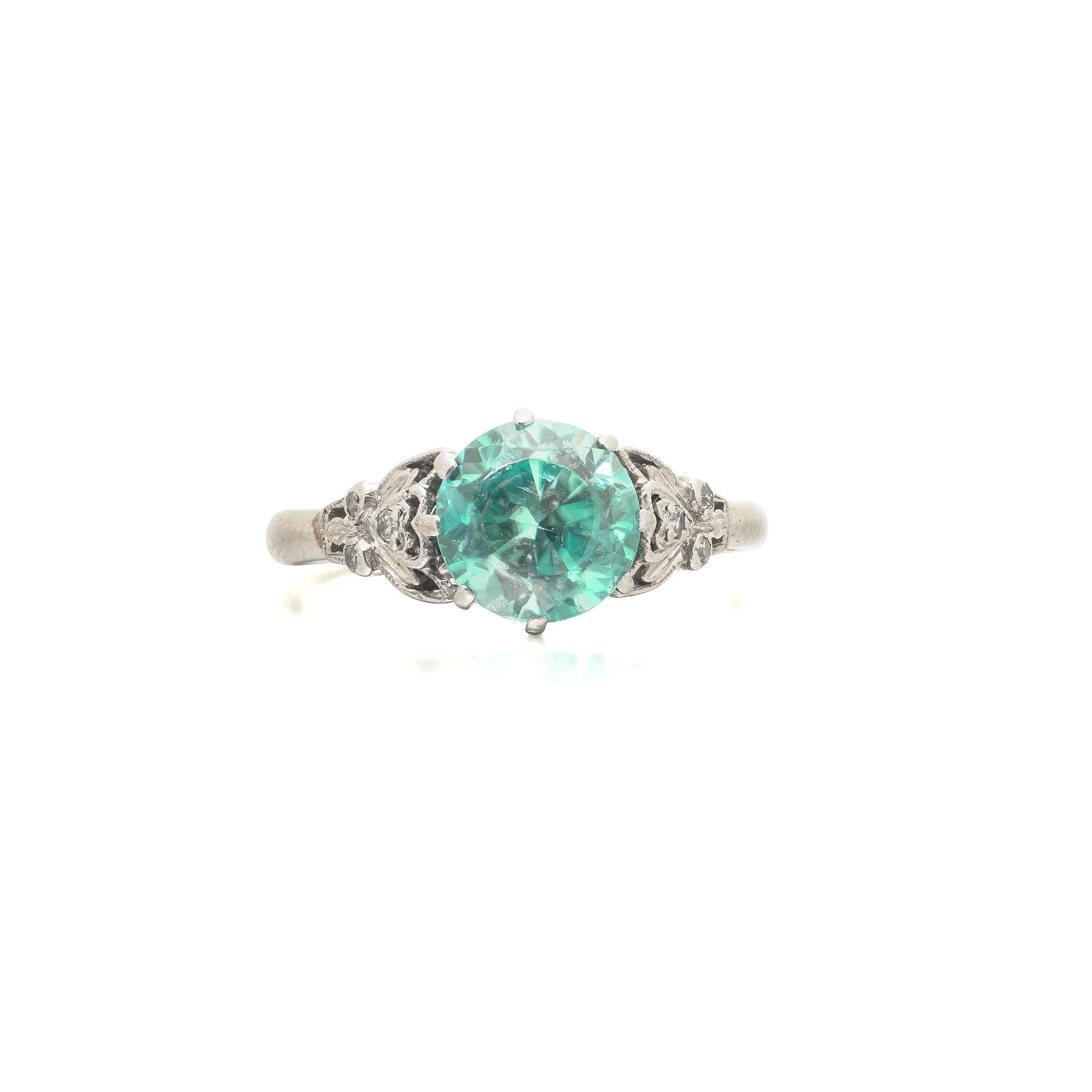 Vintage-1950s-Blue-Zircon-and-Diamond-Ring-18KT-White-Gold-02.jpg