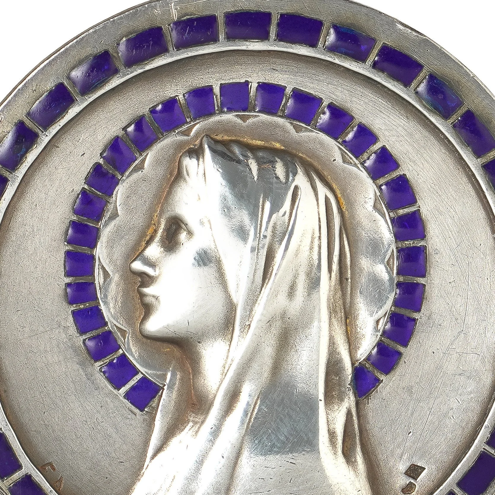Vintage-French-Silver-Virgin-Mary-Medal-Pendant-Blue-Plique-a-Jour-Enamel-02-detail-madonna.jpg