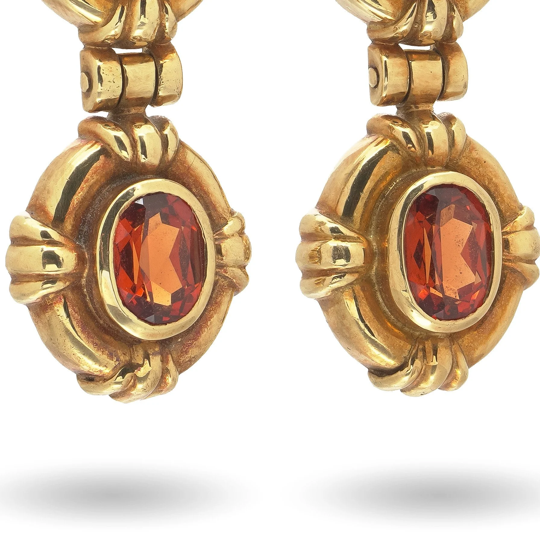 Theo-Fennell-18KT-Gold-Green-Tourmaline-and-Garnet-Drop-Earrings-05-detail-garnets.jpg