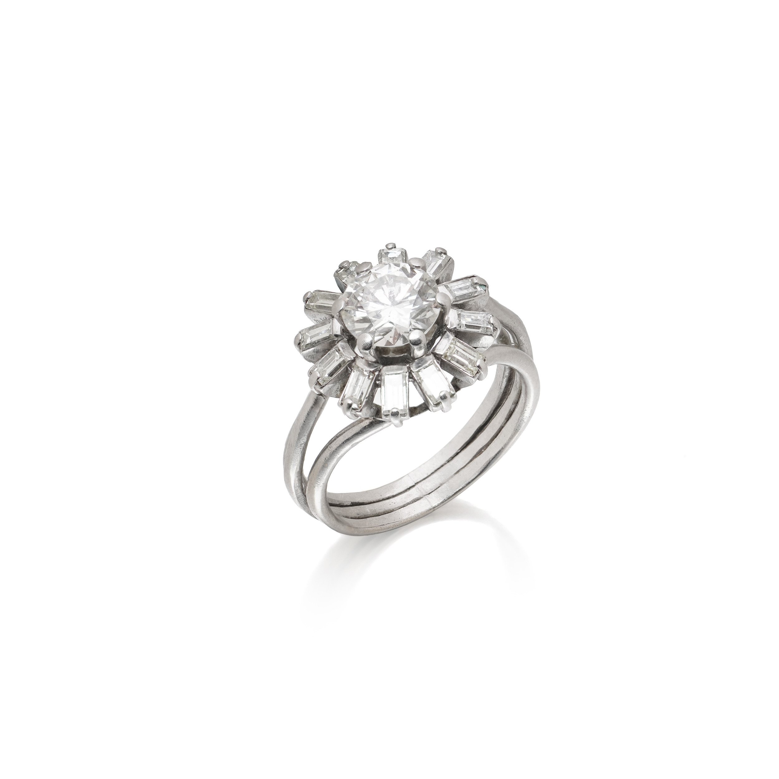 1950s Platinum Diamond Cluster Ring, 1.33 Carat Centre with Baguettes