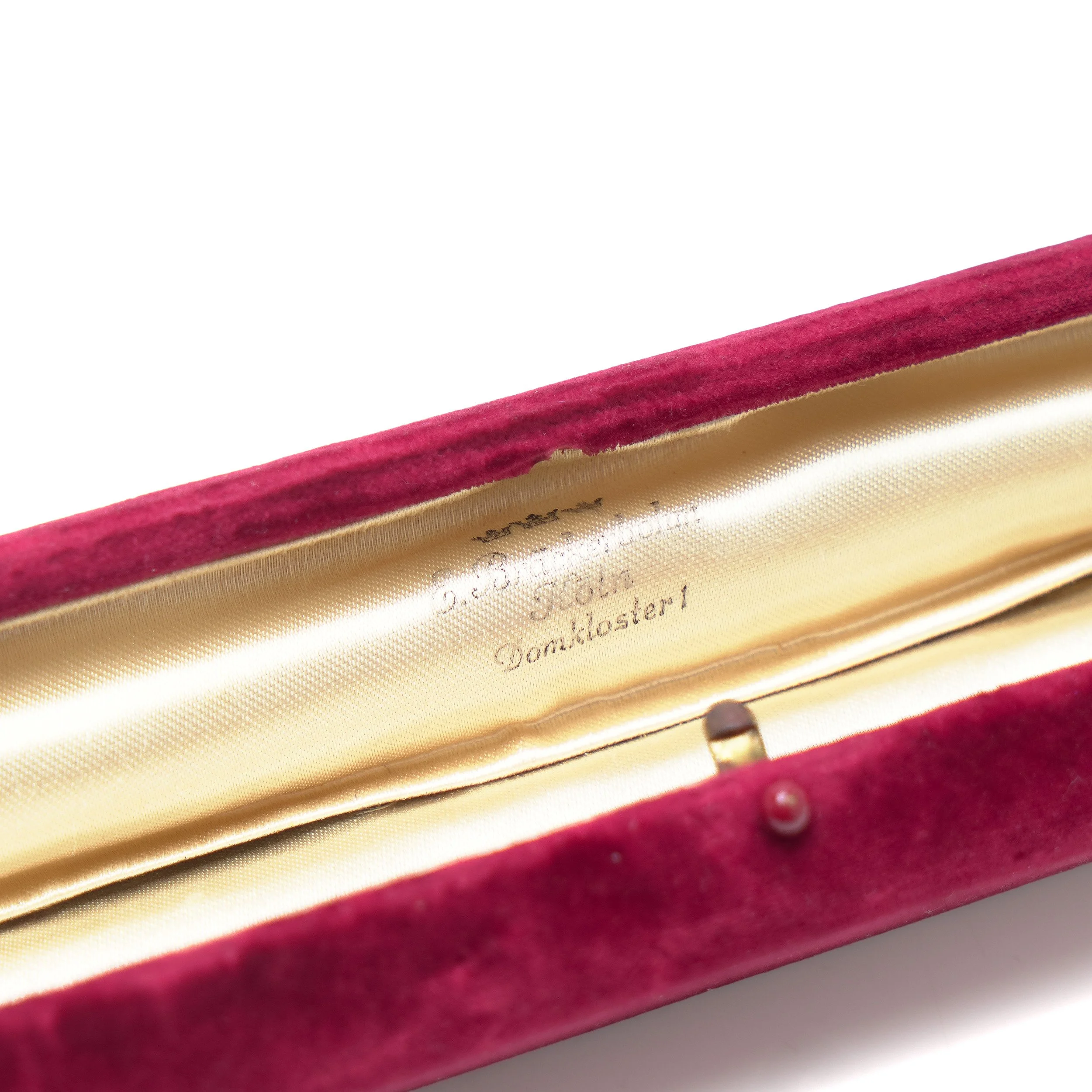 Vintage-Red-Velvet-Watch-or-Bracelet-Presentation-Box-Cologne-Jeweller-04.jpg
