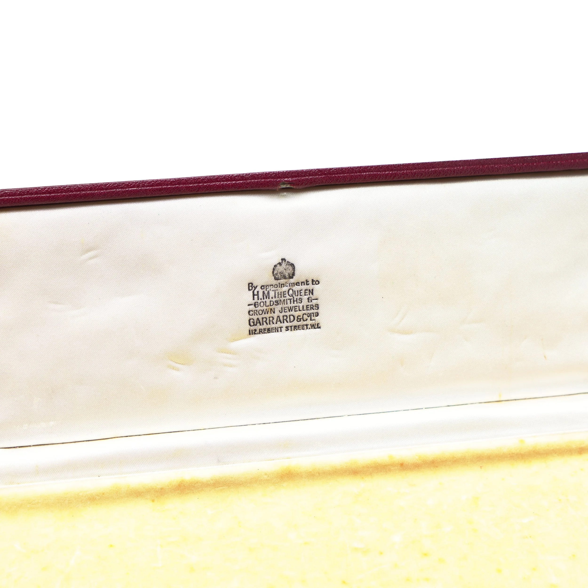 Vintage-Garrard-and-Co-Large-Jewellery-Presentation-Box-Crown-Jewellers-04.jpg