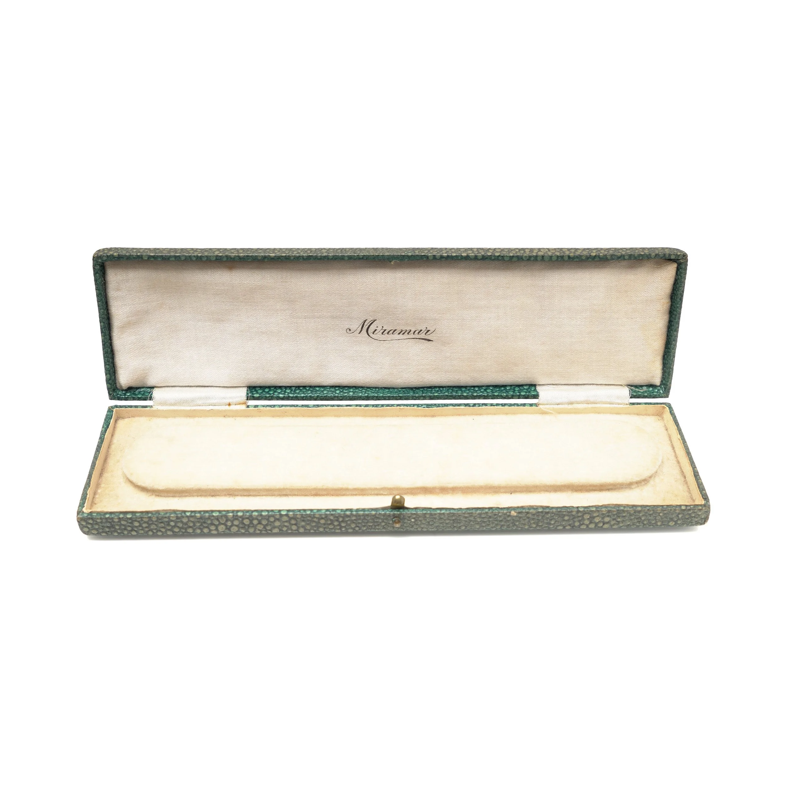Antique-Miramar-Necklace-Presentation-Box-Green-Shagreen-Pattern-03.jpg
