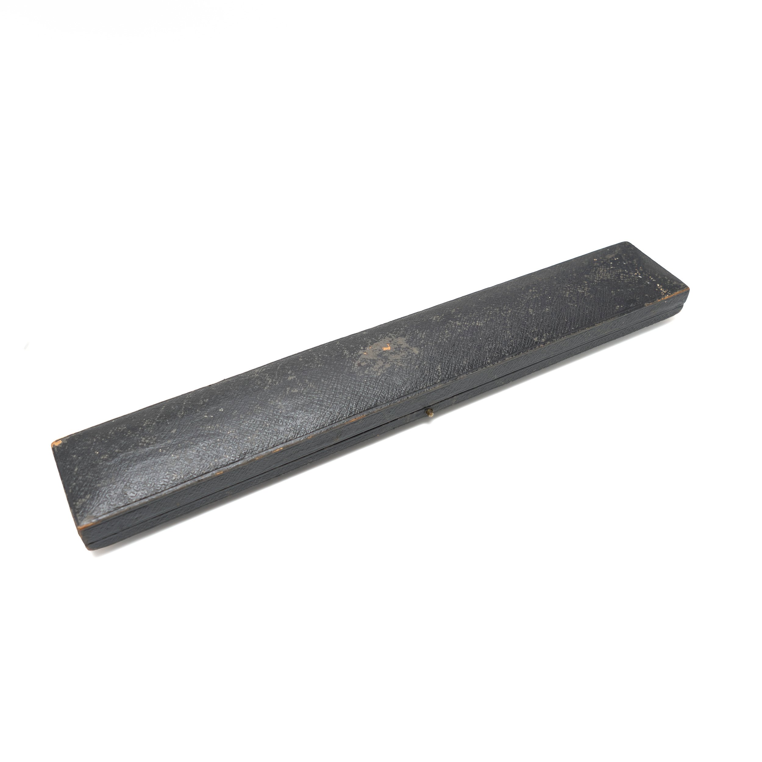 Antique-Long-Black-Leather-Necklace-Presentation-Box-02.jpg