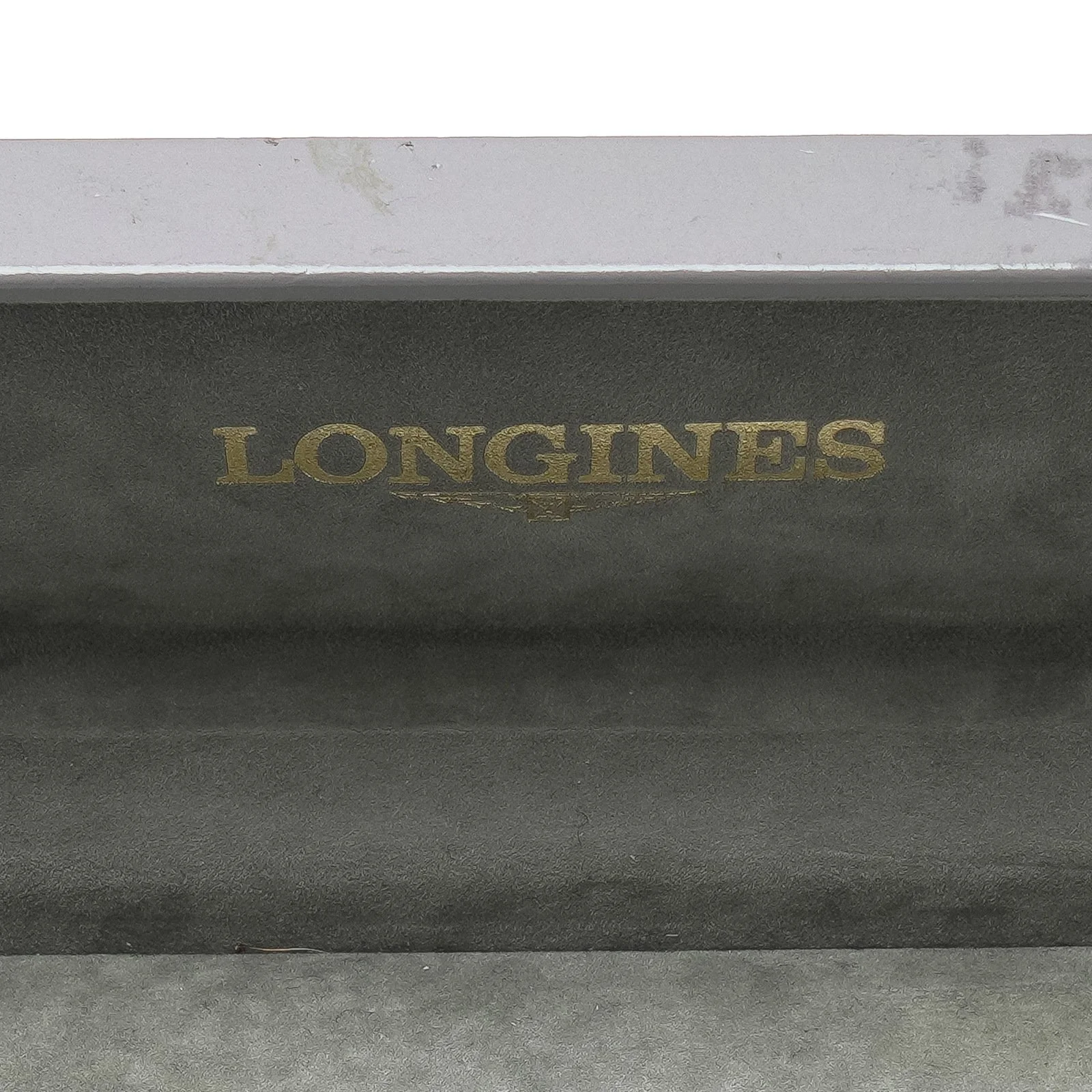 Vintage-1970s-Longines-Watch-Presentation-Box-05-detail-longines-signature.jpg