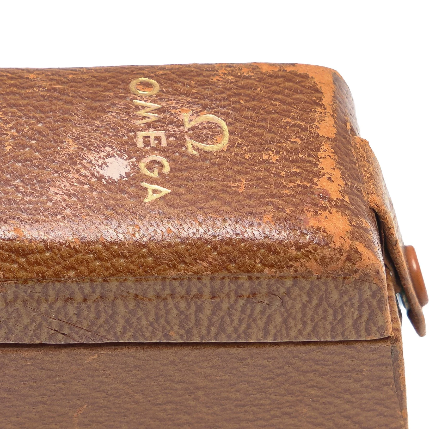 Vintage-Omega-Brown-Leather-Watch-Travel-Case-07-detail-omega-logo.jpg