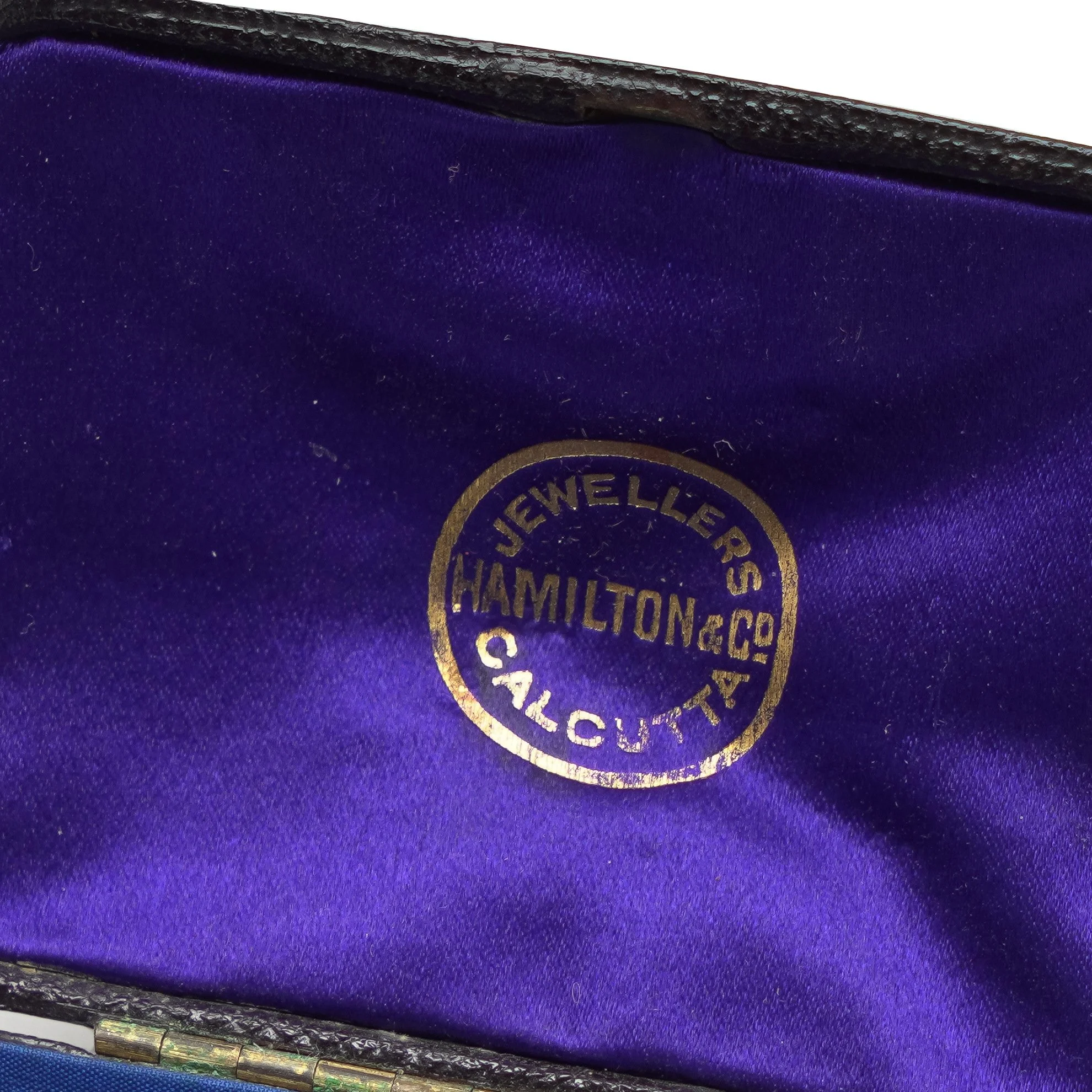 Antique-Hamilton-and-Co-Presentation-Box-Calcutta-Jewellers-05-detail-hamilton-signature.jpg