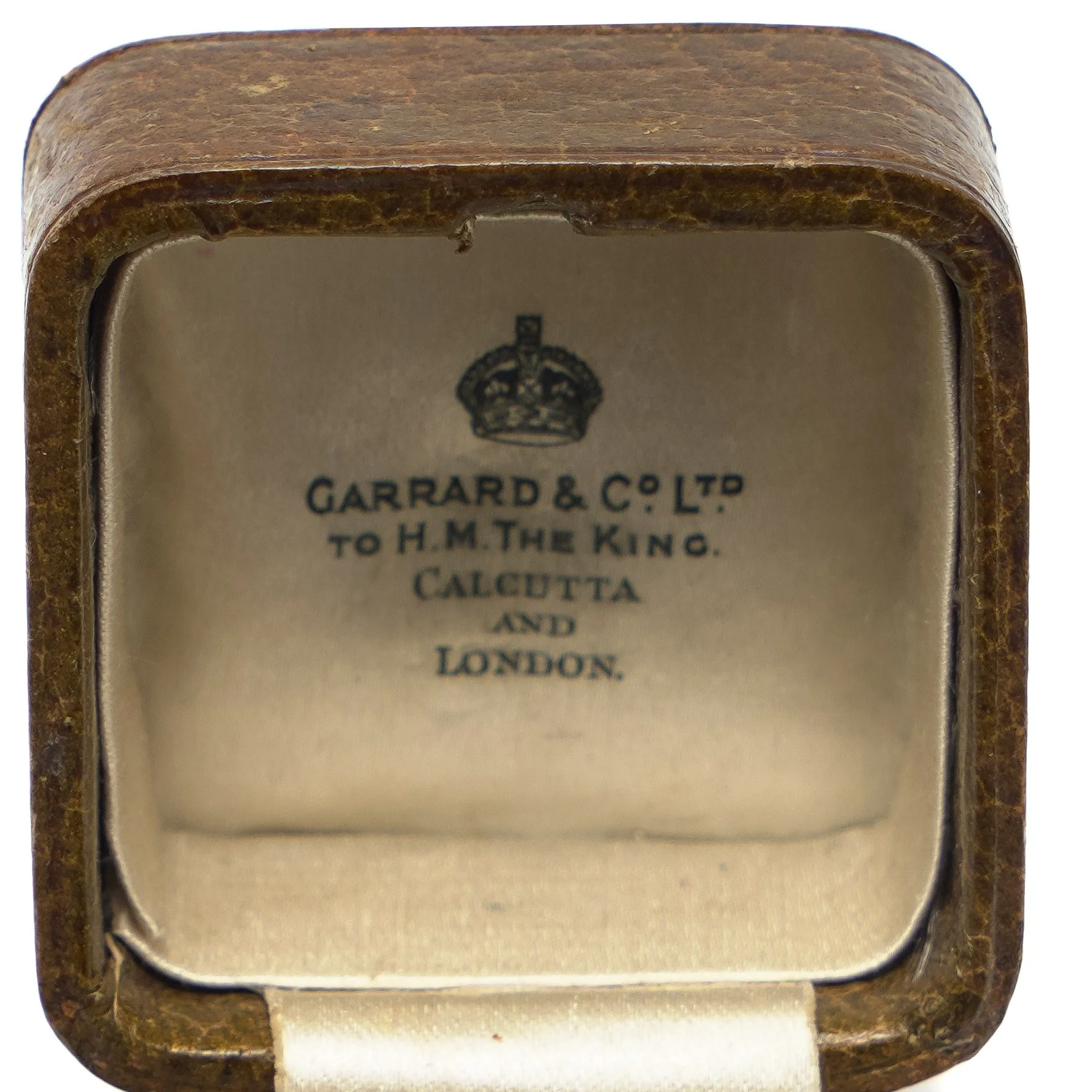 Vintage-1930s-Garrard-and-Co-Ring-Box-Calcutta-and-London-05-detail-garrard-signature.jpg