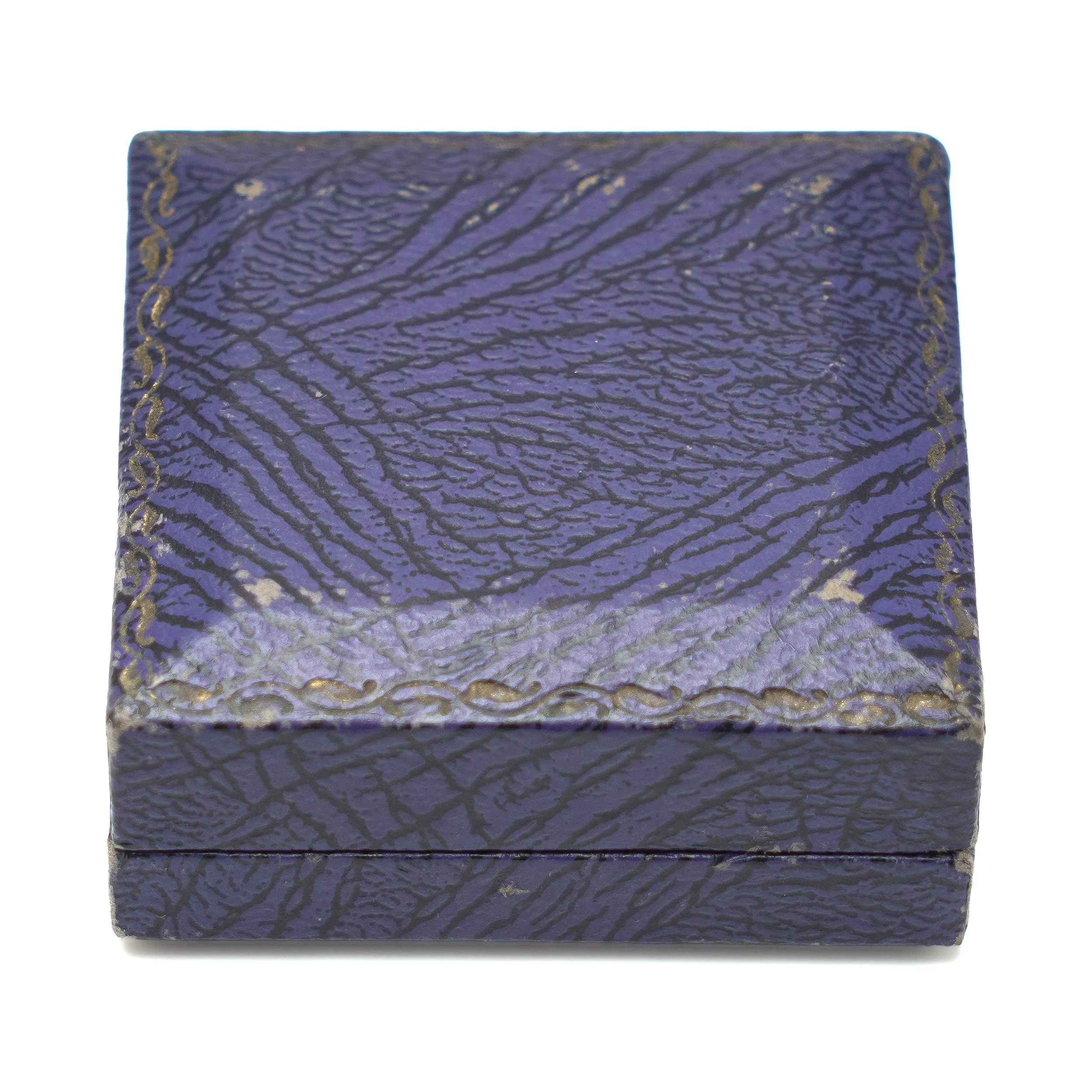 Vintage-Harrods-Jewellery-Presentation-Box-01.jpg