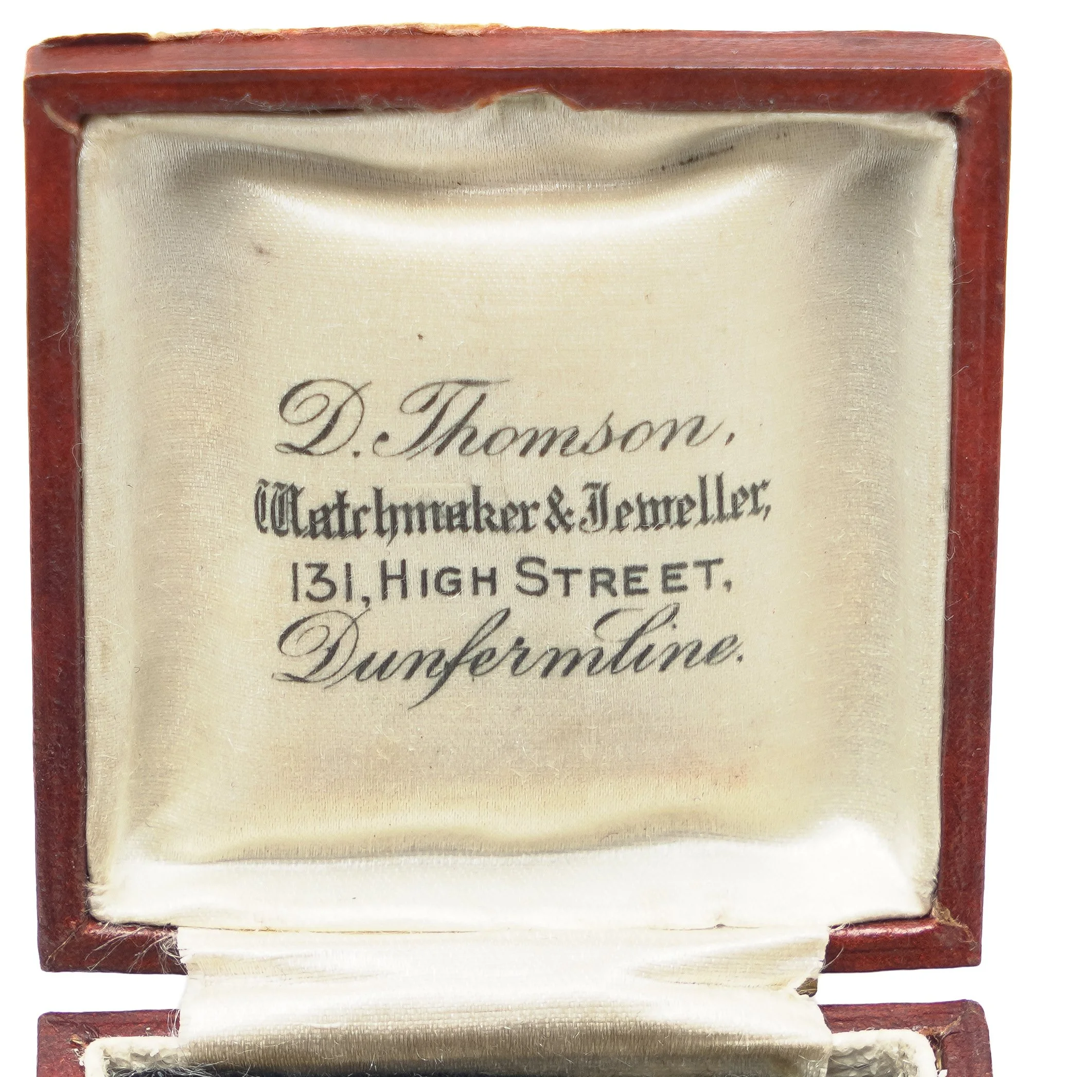 Vintage-D-Thomson-Jewellery-Box-Dunfermline-Watchmaker-and-Jeweller-05-detail-thomson-signature.jpg