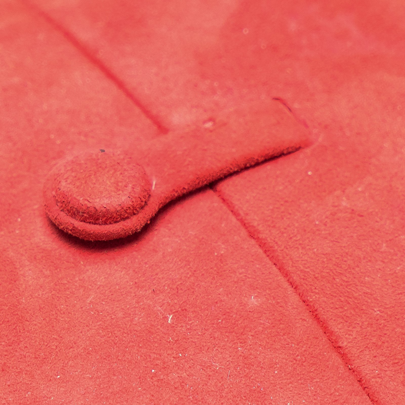Vintage-A-H-Hadley-Co-Jewellery-Presentation-Box-Red-Suede-08-detail-suede-and-tab.jpg