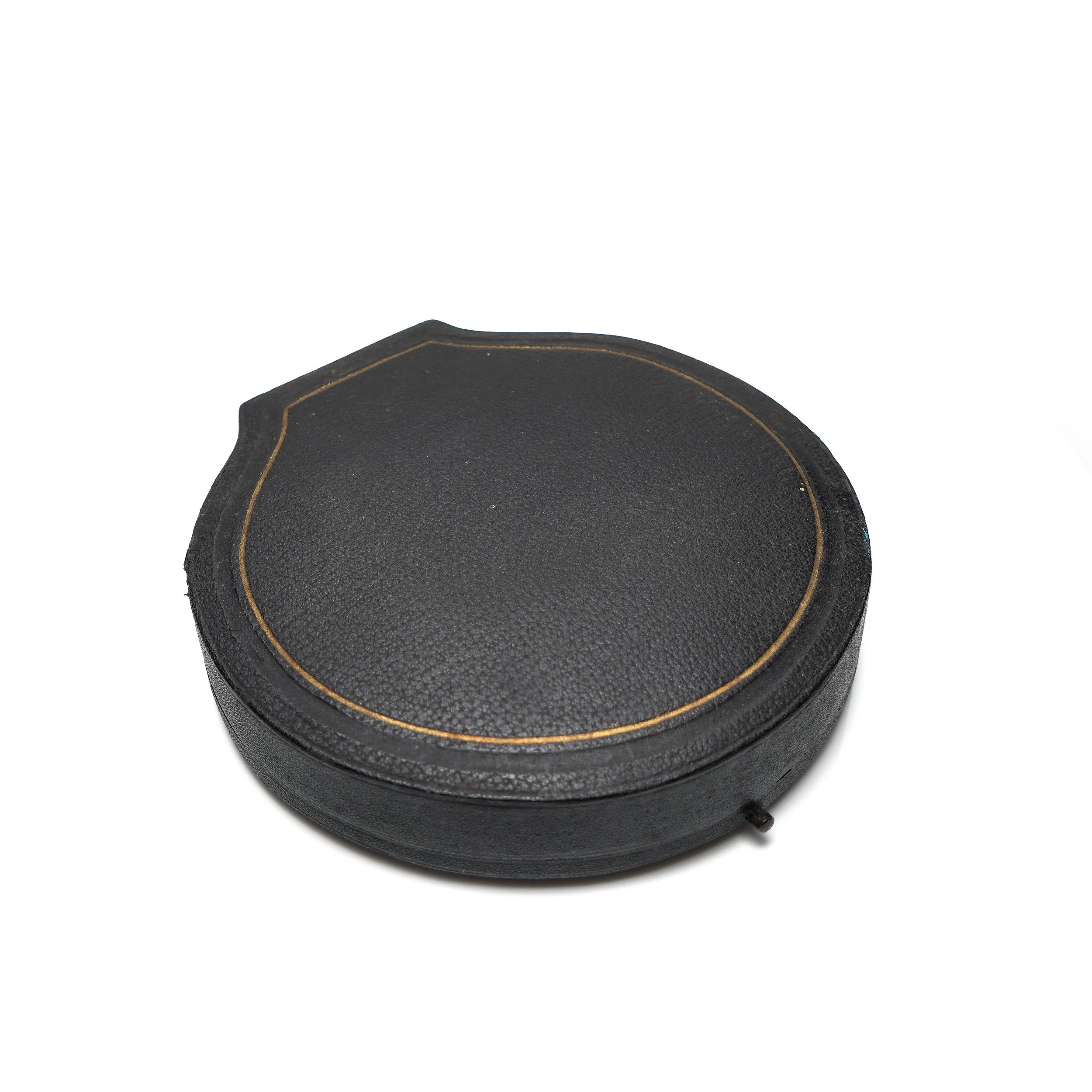 Antique-Goldsmiths-and-Silversmiths-Company-Fitted-Circular-Presentation-Case-112-Regent-Street-03-4947.jpg