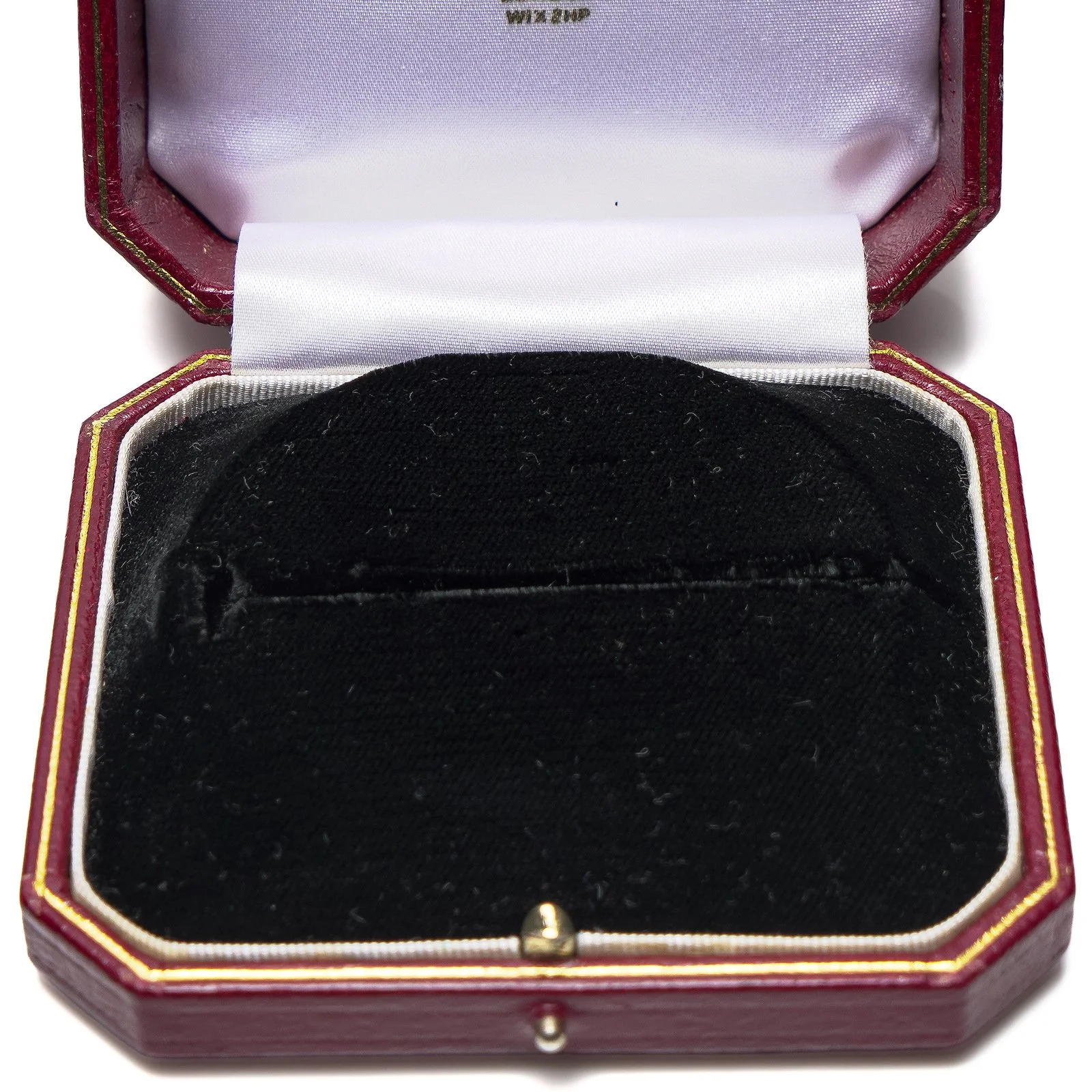 Vintage-Hancocks-and-Co-Large-Brooch-Box-Burlington-Gardens-London-07-detail-brooch-slot.jpg