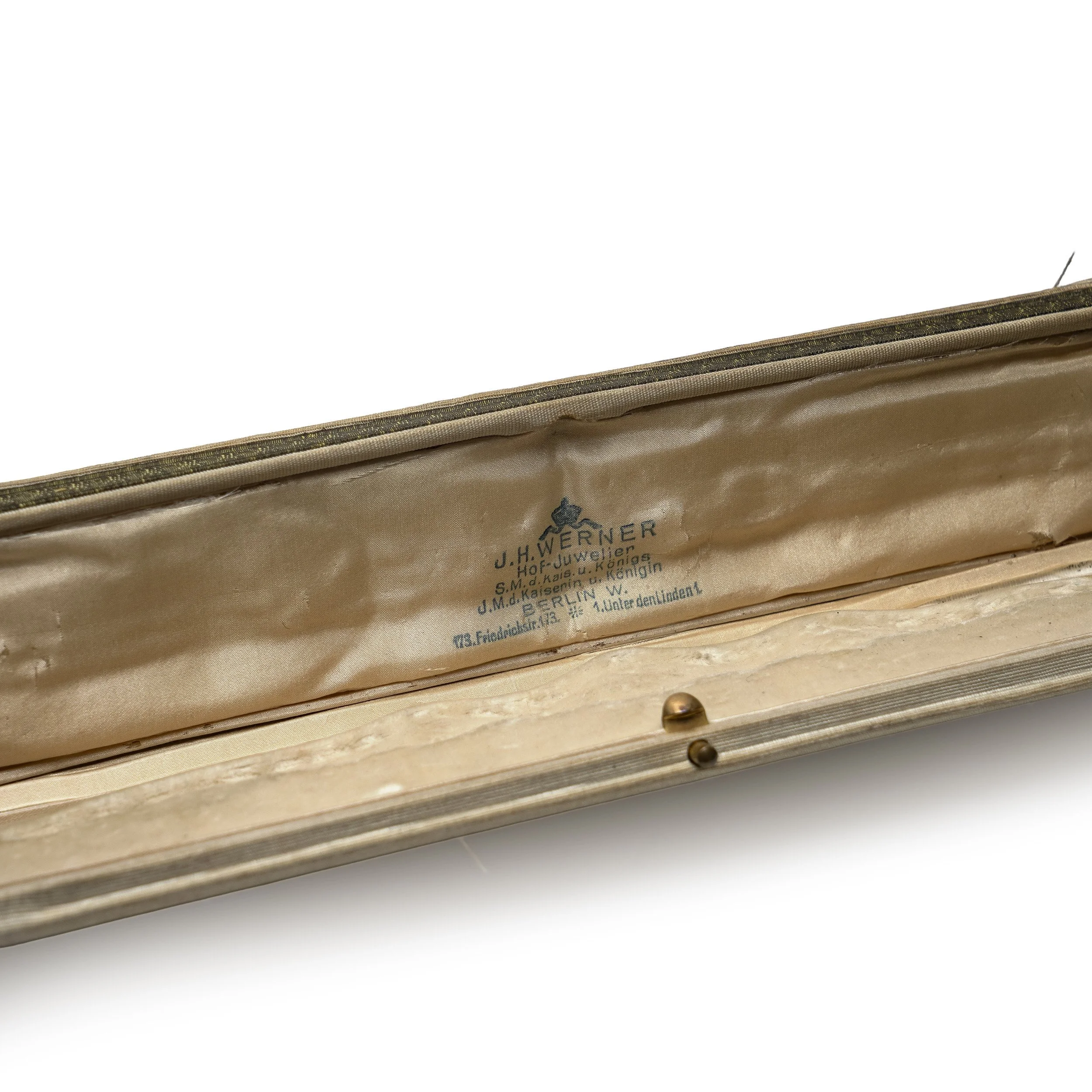 Antique-J-H-Werner-Berlin-Court-Jeweller-Bracelet-Box-Unter-den-Linden-05-4995.jpg