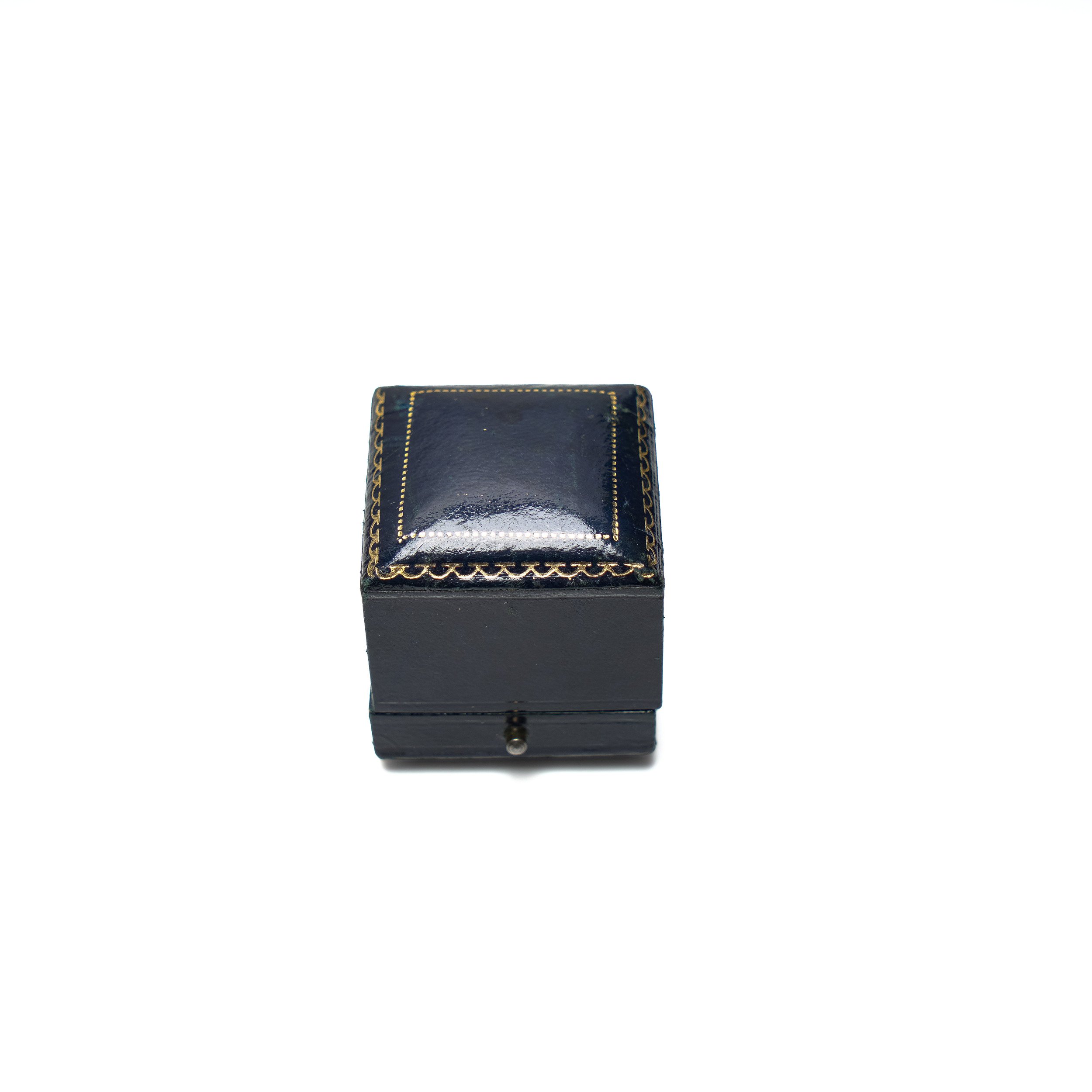 Vintage-Harold-Cox-Ring-Box-Windsor-Royal-Warrant-01-5033.jpg