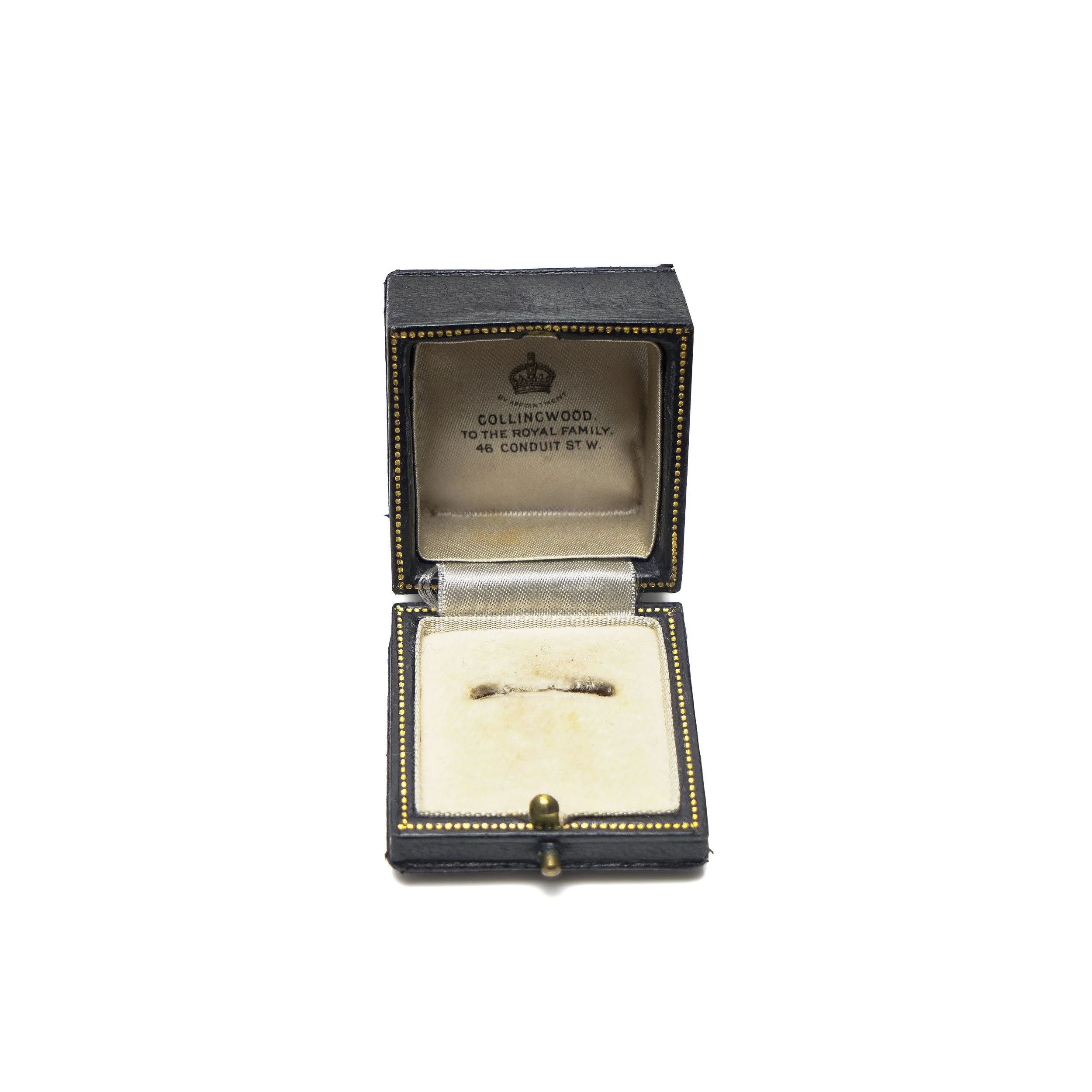 Vintage-Collingwood-Ring-Box-Jewellers-to-the-Royal-Family-Conduit-Street-02-5043.jpg