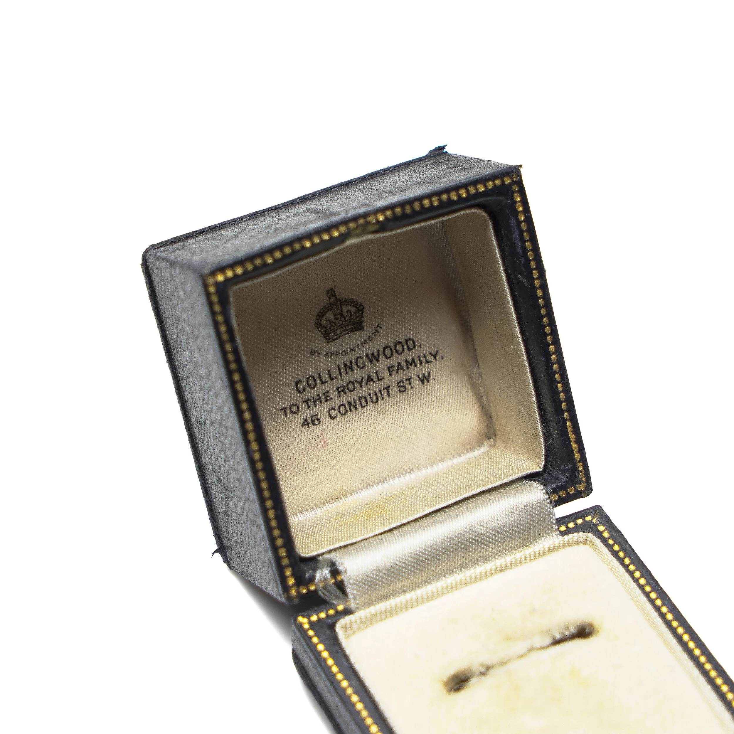 Vintage-Collingwood-Ring-Box-Jewellers-to-the-Royal-Family-Conduit-Street-05-5045.jpg
