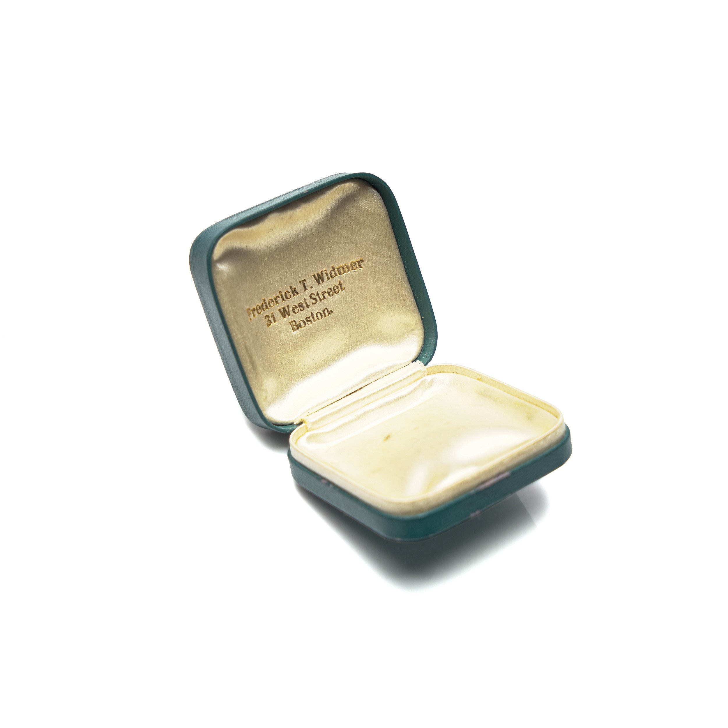 Vintage-Frederick-T-Widmer-Pendant-or-Brooch-Box-Boston-02-5058.jpg