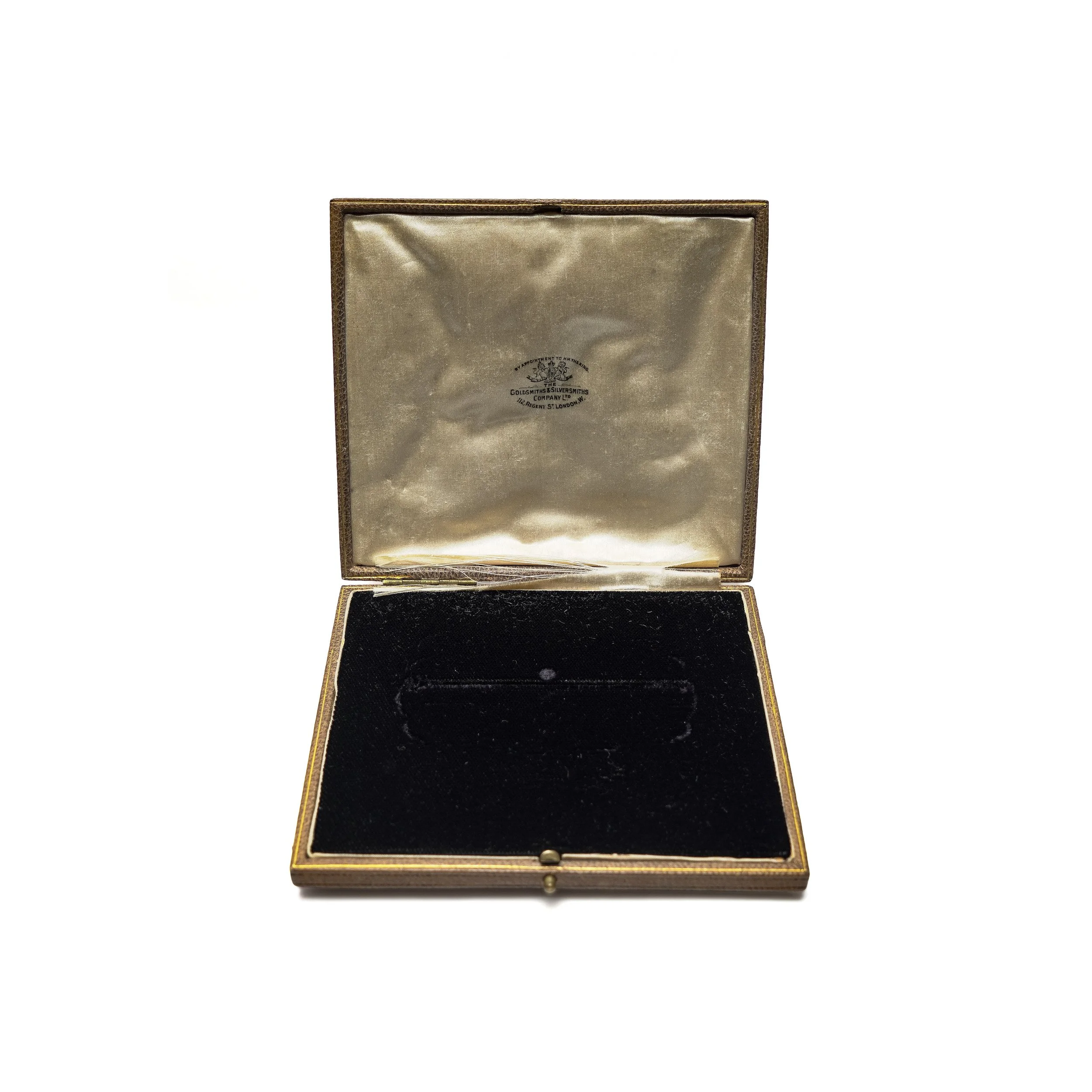 Antique-Goldsmiths-and-Silversmiths-Company-Large-Brooch-Box-112-Regent-Street-02-5063.jpg
