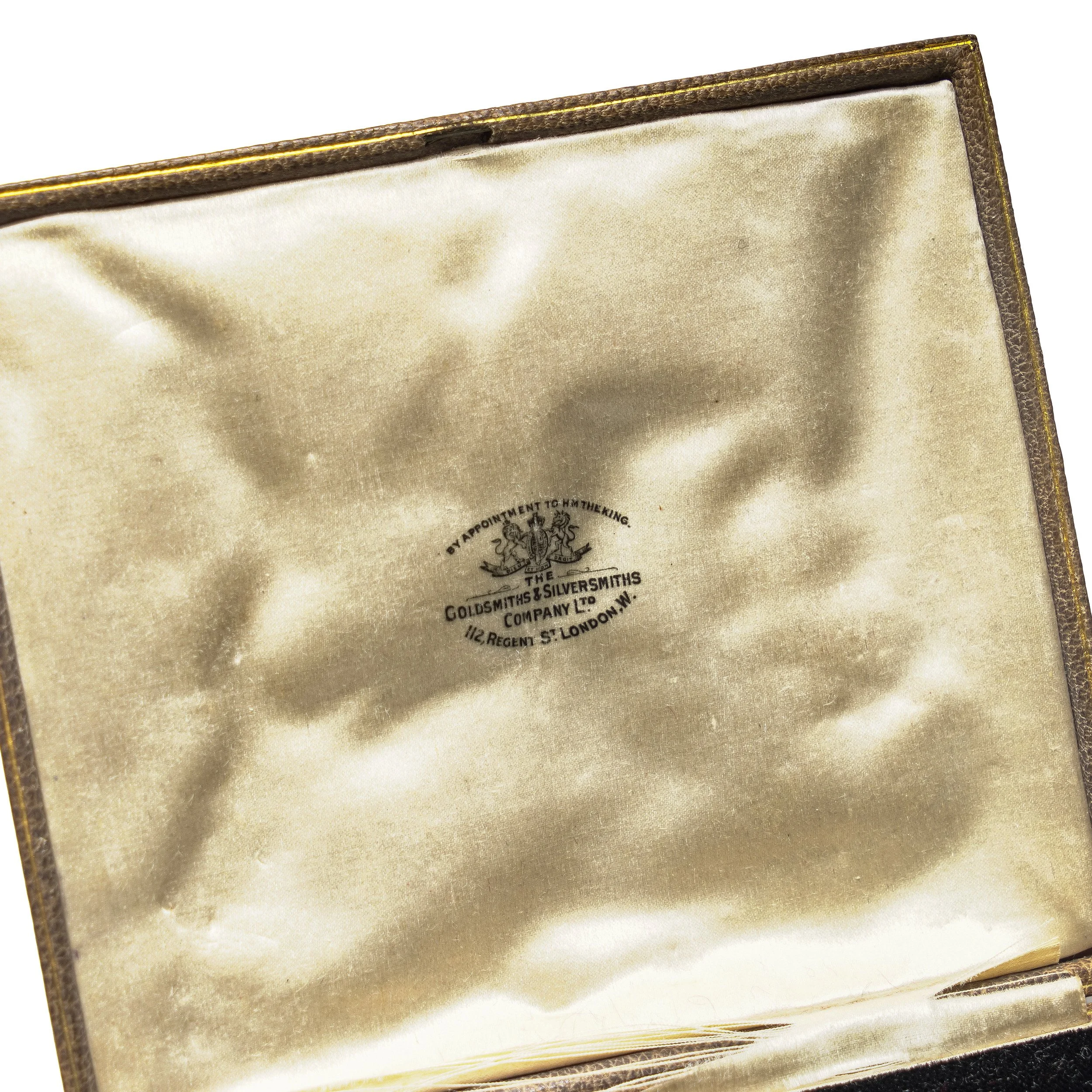 Antique-Goldsmiths-and-Silversmiths-Company-Large-Brooch-Box-112-Regent-Street-05-5065.jpg