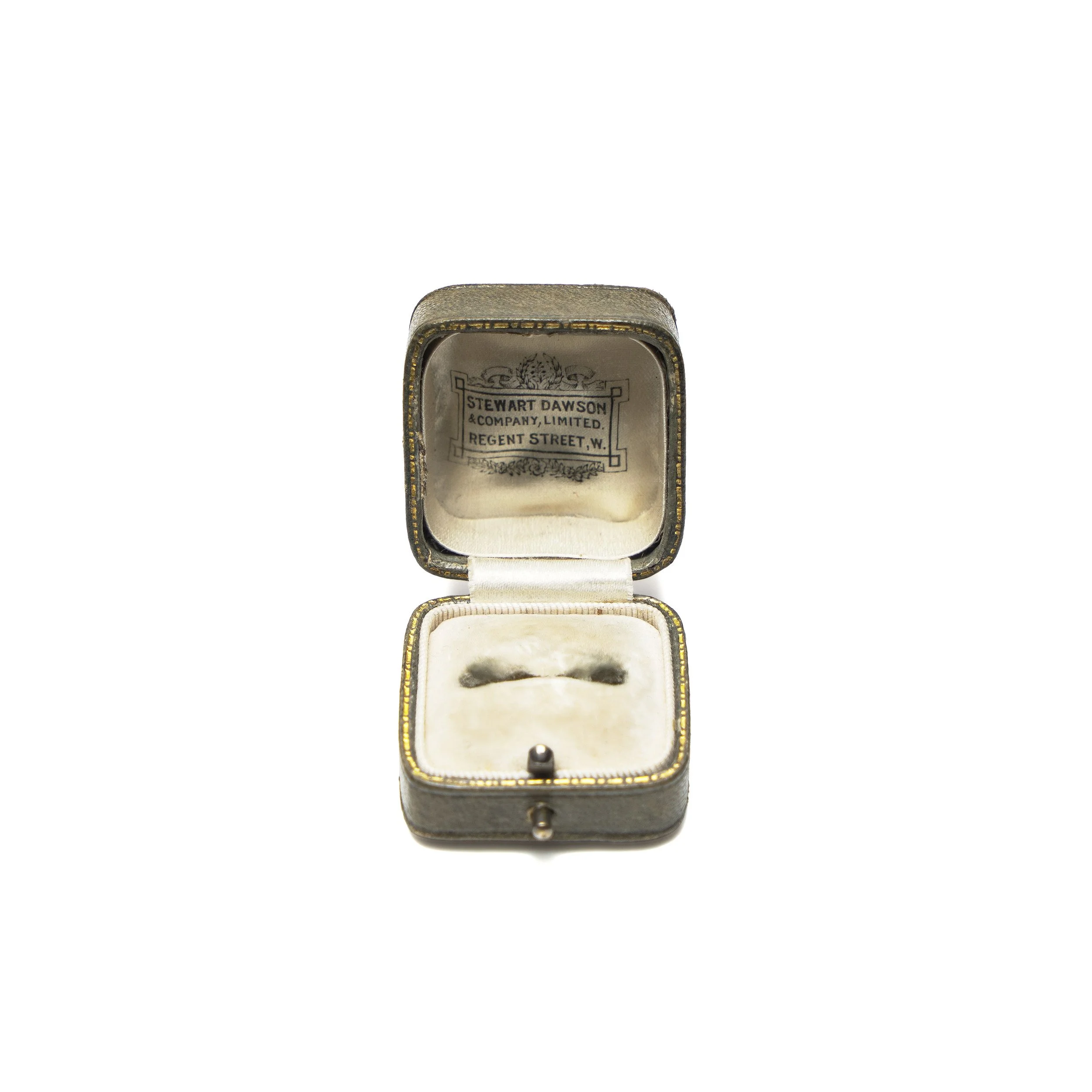 Antique-Stewart-Dawson-and-Co-Ring-Box-Regent-Street-London-02-5069.jpg