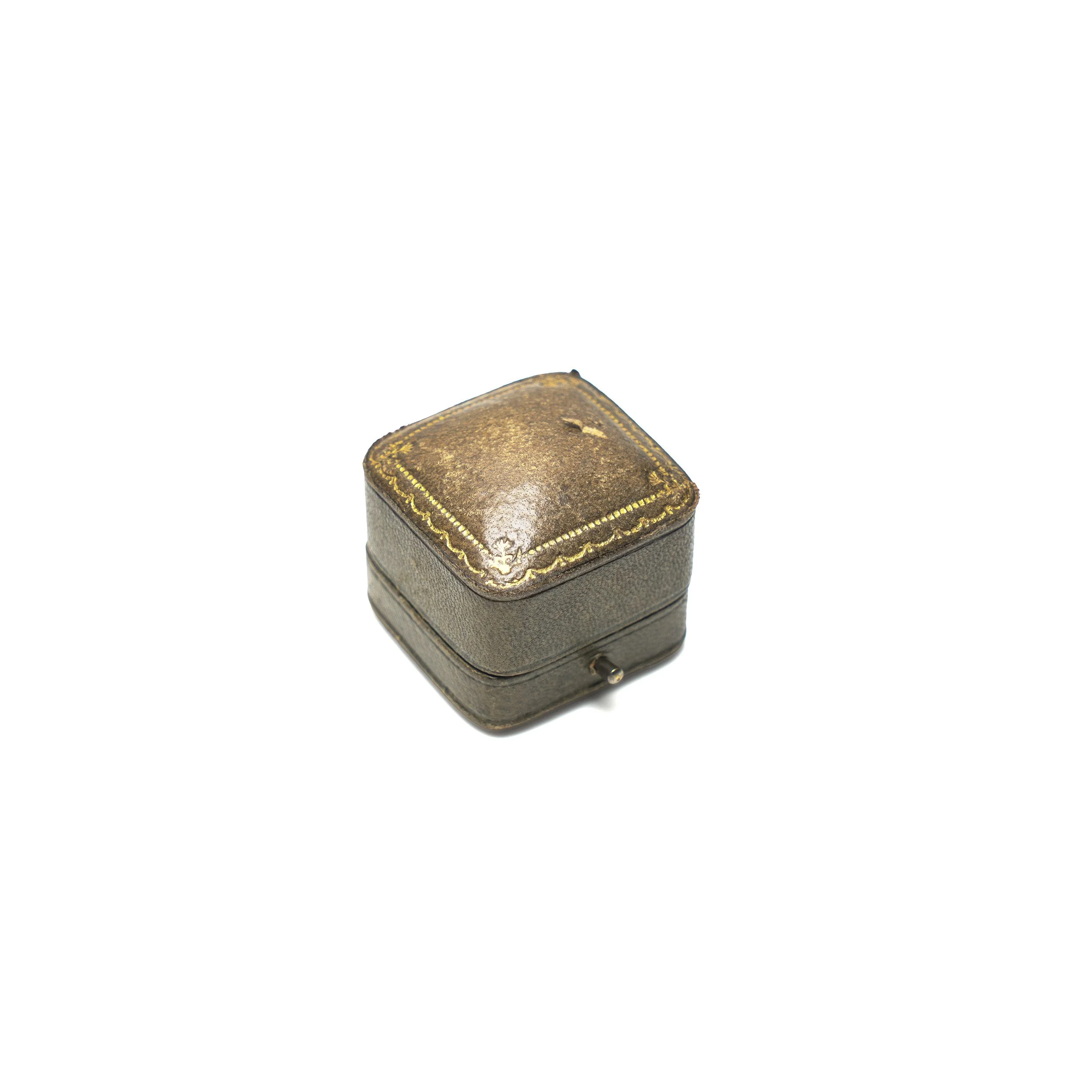 Antique-Stewart-Dawson-and-Co-Ring-Box-Regent-Street-London-03-5068.jpg