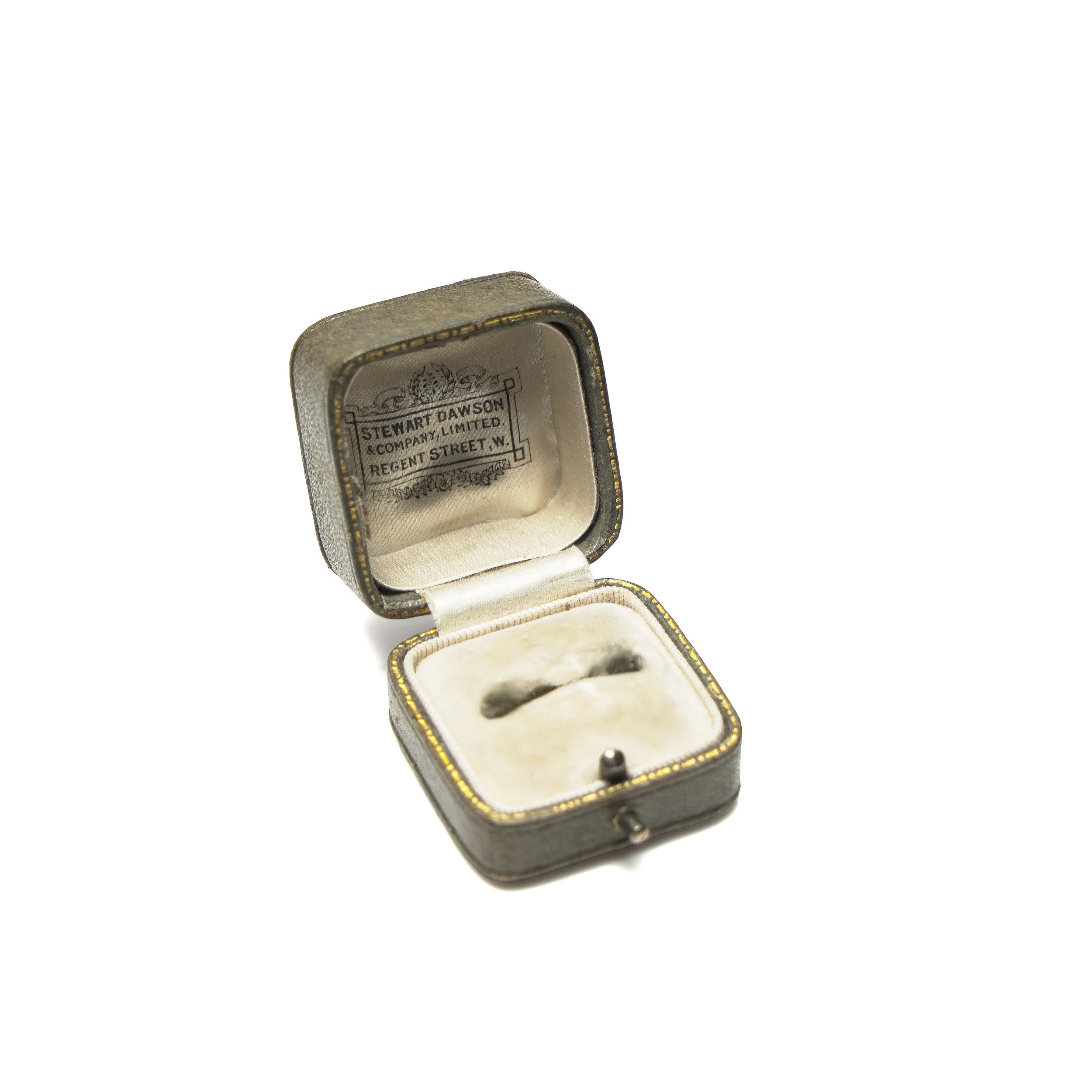 Antique-Stewart-Dawson-and-Co-Ring-Box-Regent-Street-London-04-5070.jpg
