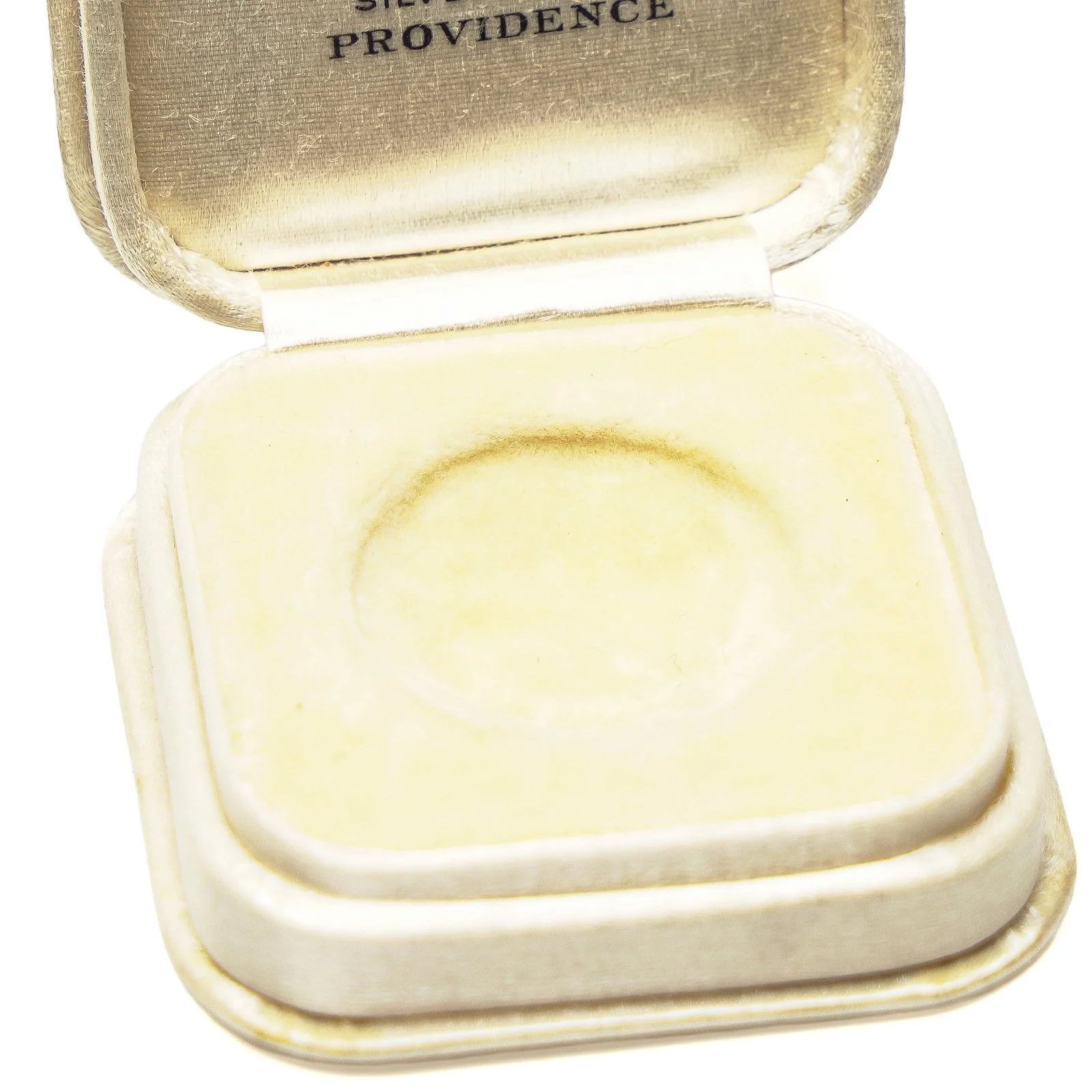 Vintage-Tilden-Thurber-Coin-or-Pendant-Box-with-Outer-Box-Providence-07-detail-coin-well.jpg