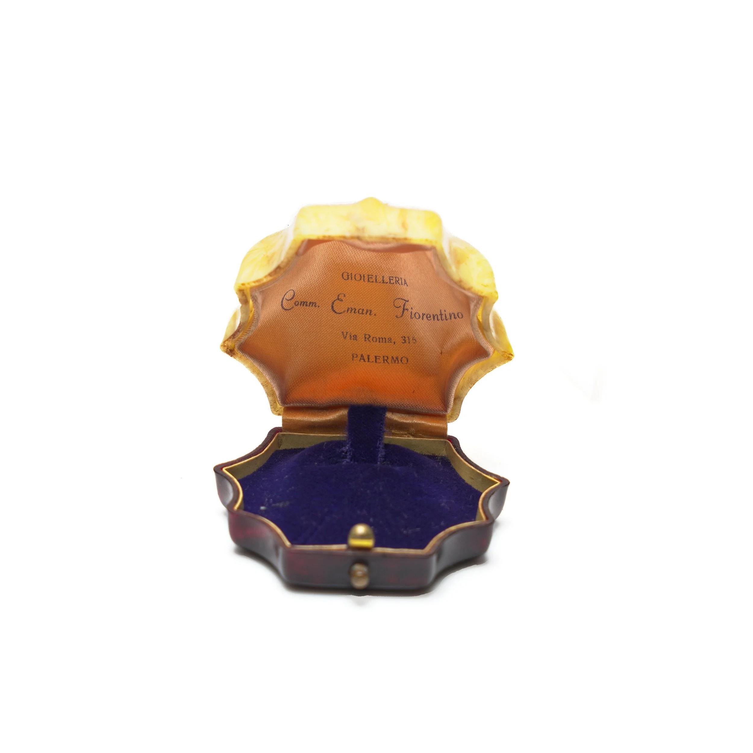 Vintage-Comm-Eman-Fiorentino-Palermo-Ring-Box-Scalloped-Shell-Lid-05-5098.jpg