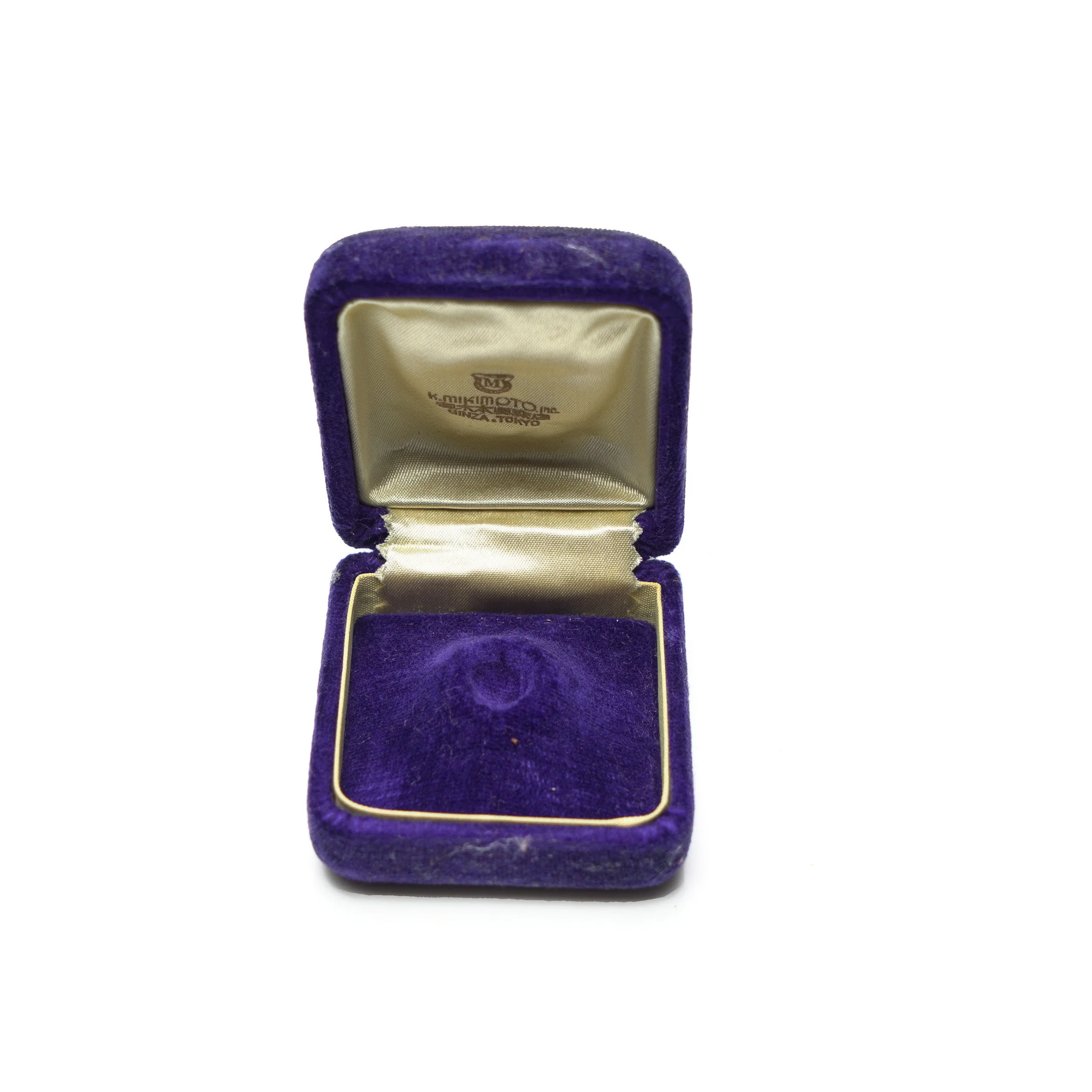 Vintage-K-Mikimoto-Ginza-Tokyo-Pearl-or-Ring-Box-Purple-Velvet-02-5123.jpg