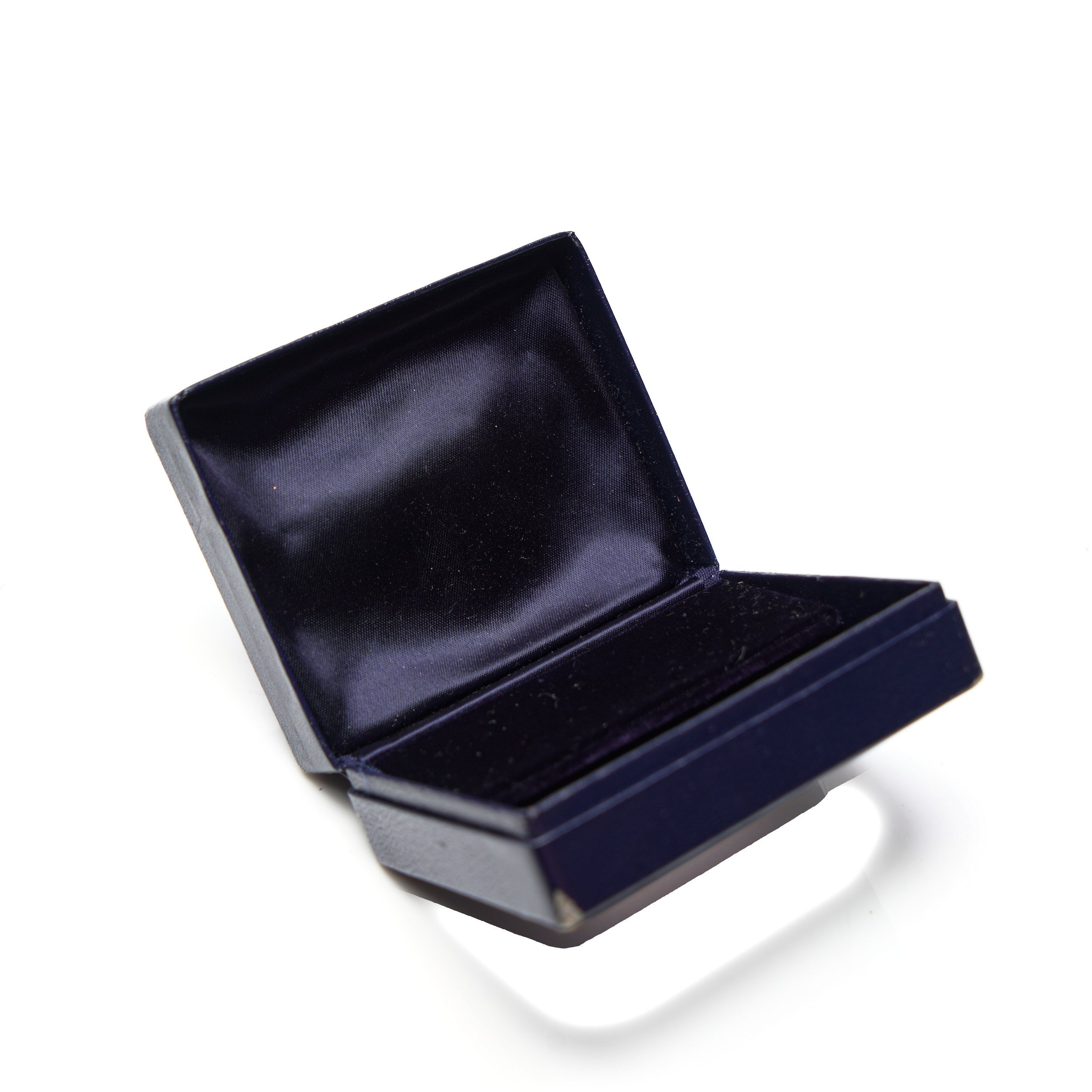 Antique-Tiffany-and-Co-New-York-Earring-Box-04-5156.jpg