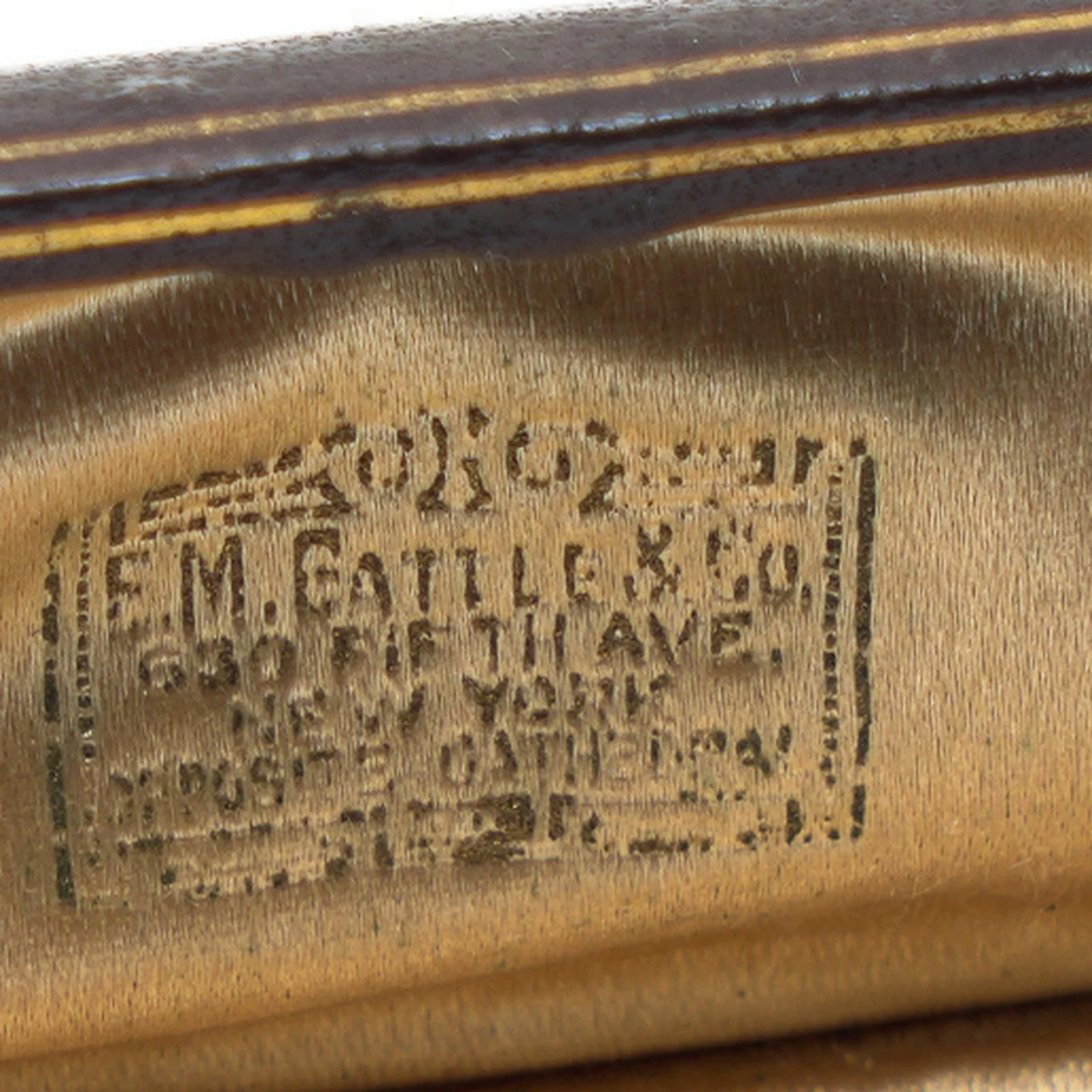 Antique-E-M-Gattle-and-Co-Fifth-Avenue-New-York-Jewellery-Box-05-detail-gattle-fifth-avenue-signature.jpg