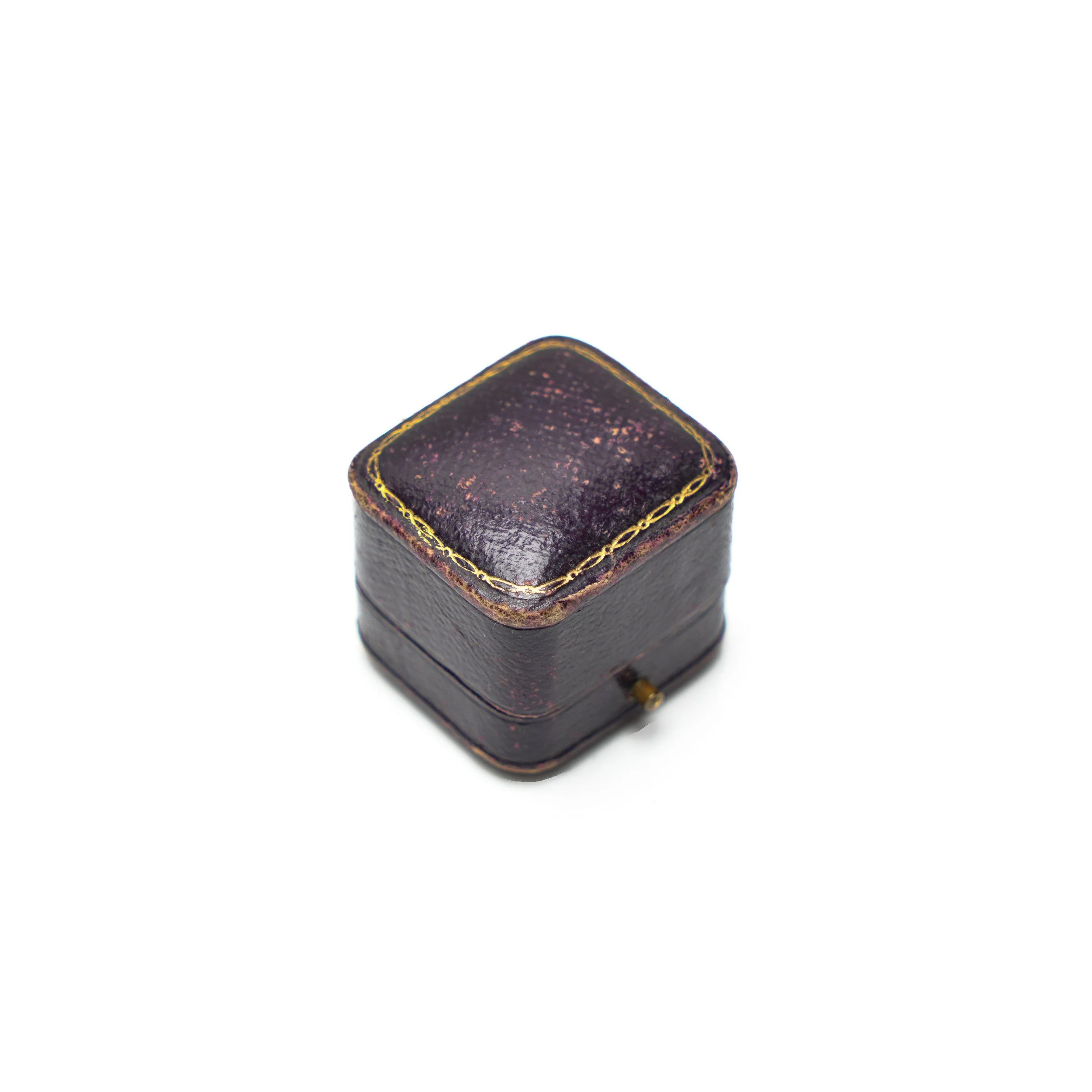 Antique-J-H-Gillgrass-Leeds-Ring-Box-Purple-Leather-03-5163.jpg