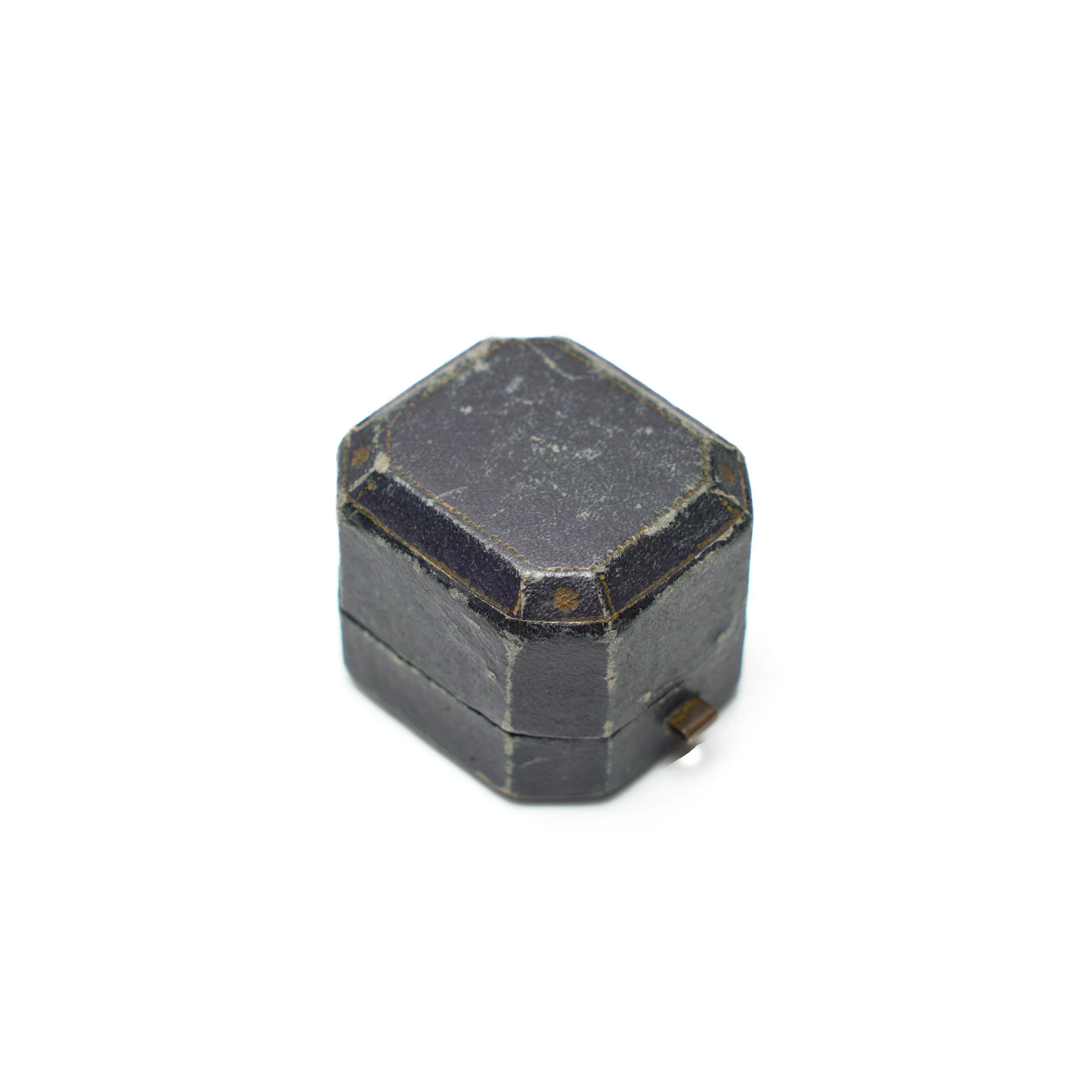 Antique-Austin-Balsom-Reading-Ring-Box-Octagonal-03-5224.jpg