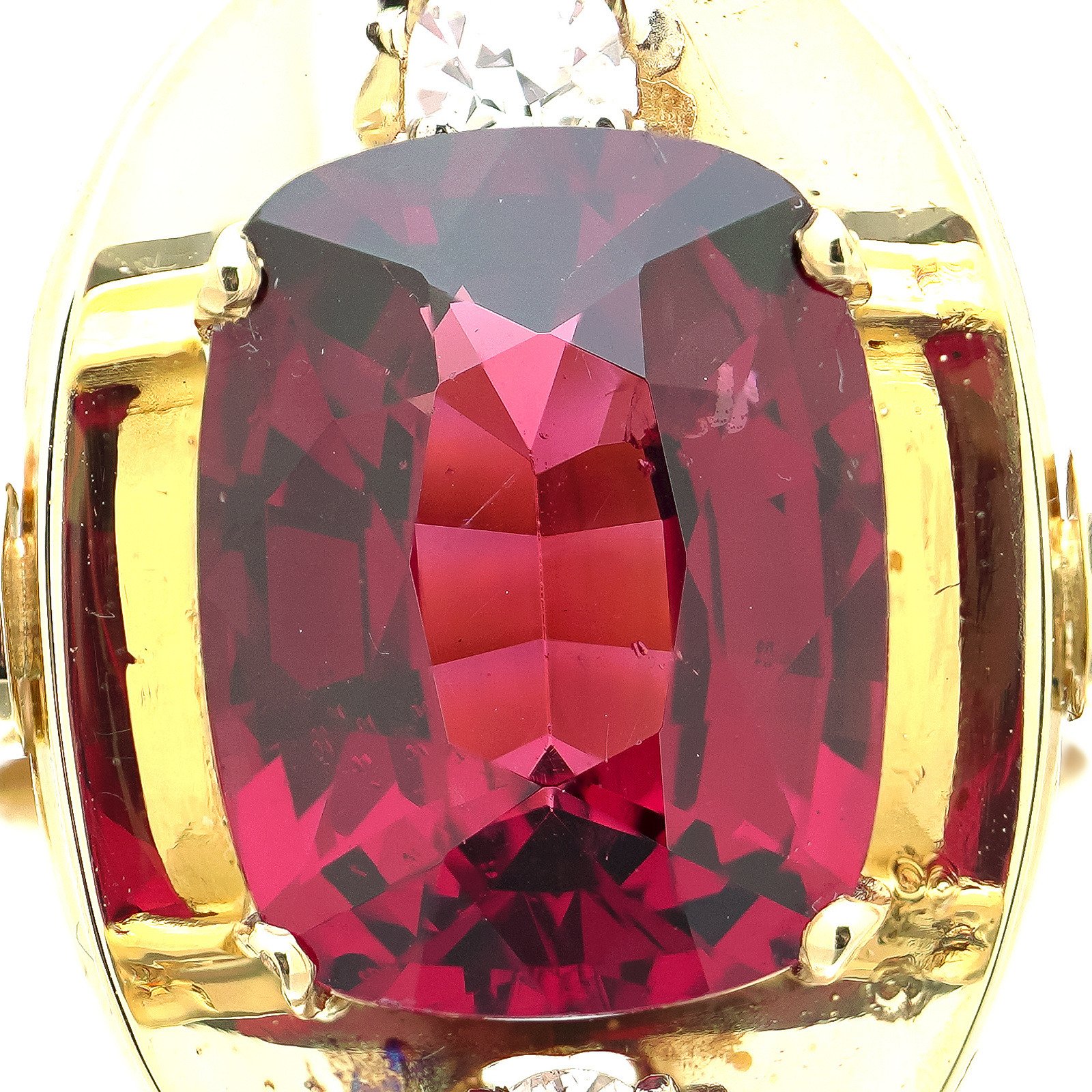 14kt-gold-4-30-ct-pink-tourmaline-and-diamond-cocktail-ring-07-detail-132.jpg