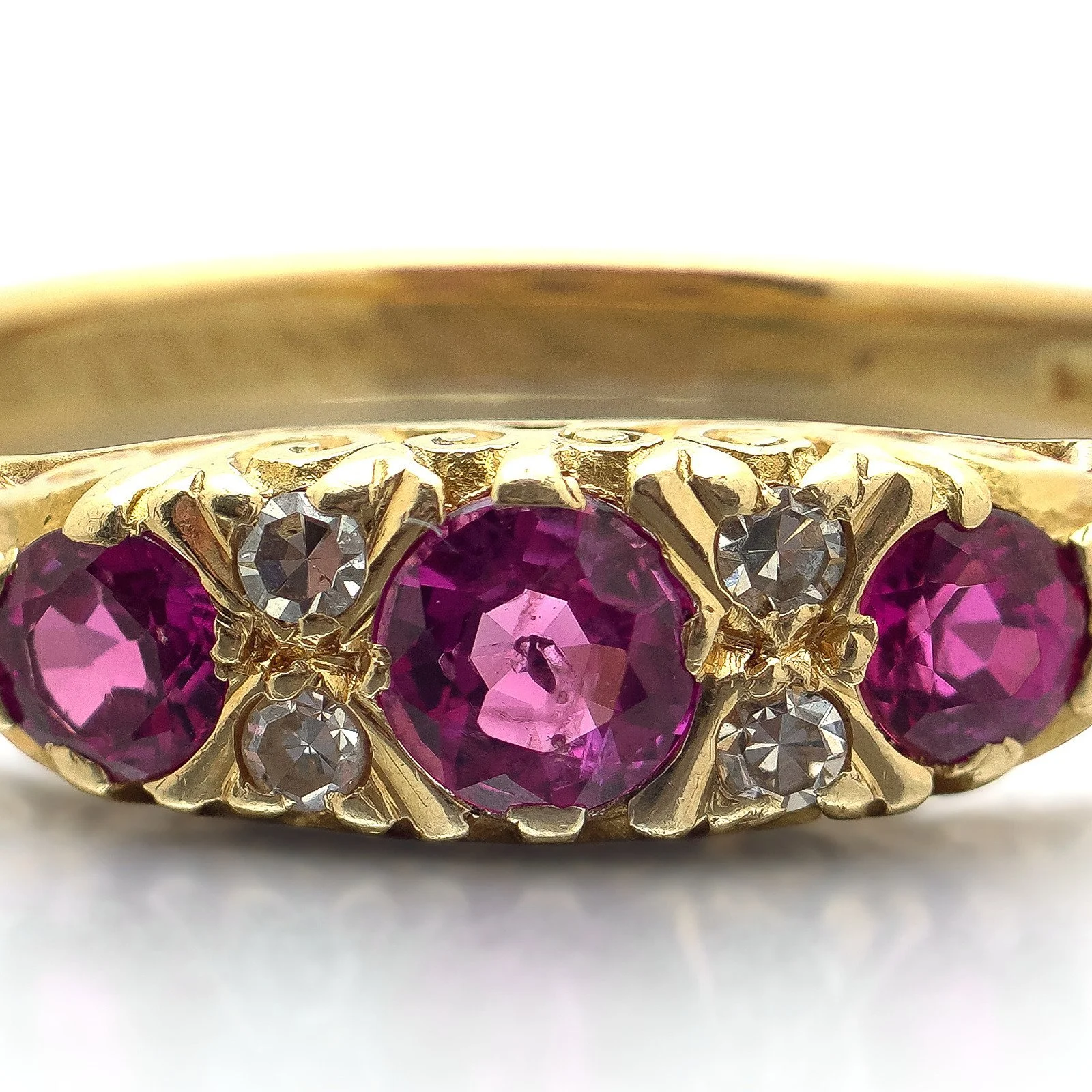 18kt-gold-ruby-and-diamond-carved-half-hoop-ring-08-detail-135.jpg