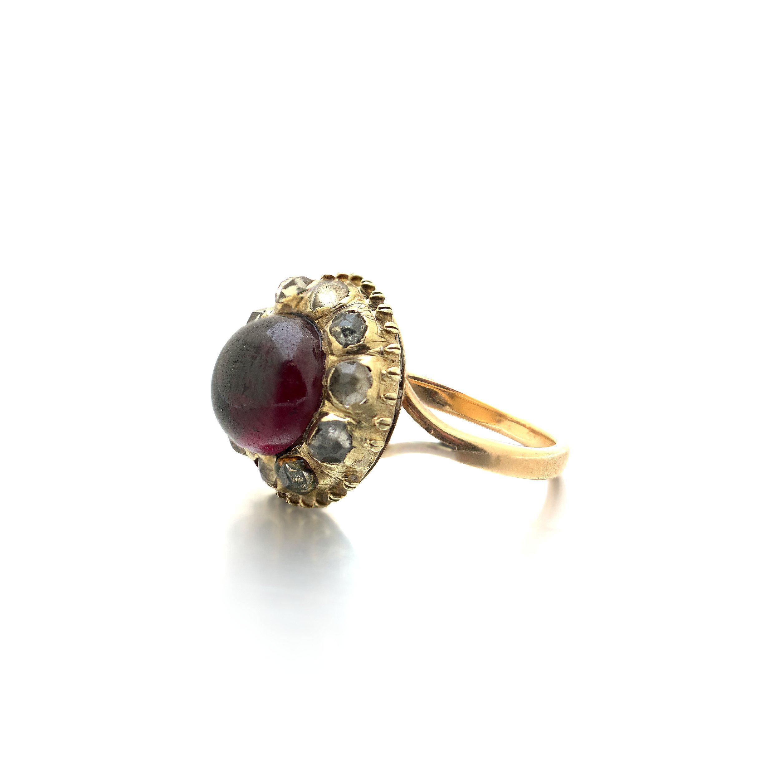 georgian-gold-cabochon-garnet-and-rose-cut-diamond-cluster-ring-04-136.jpg