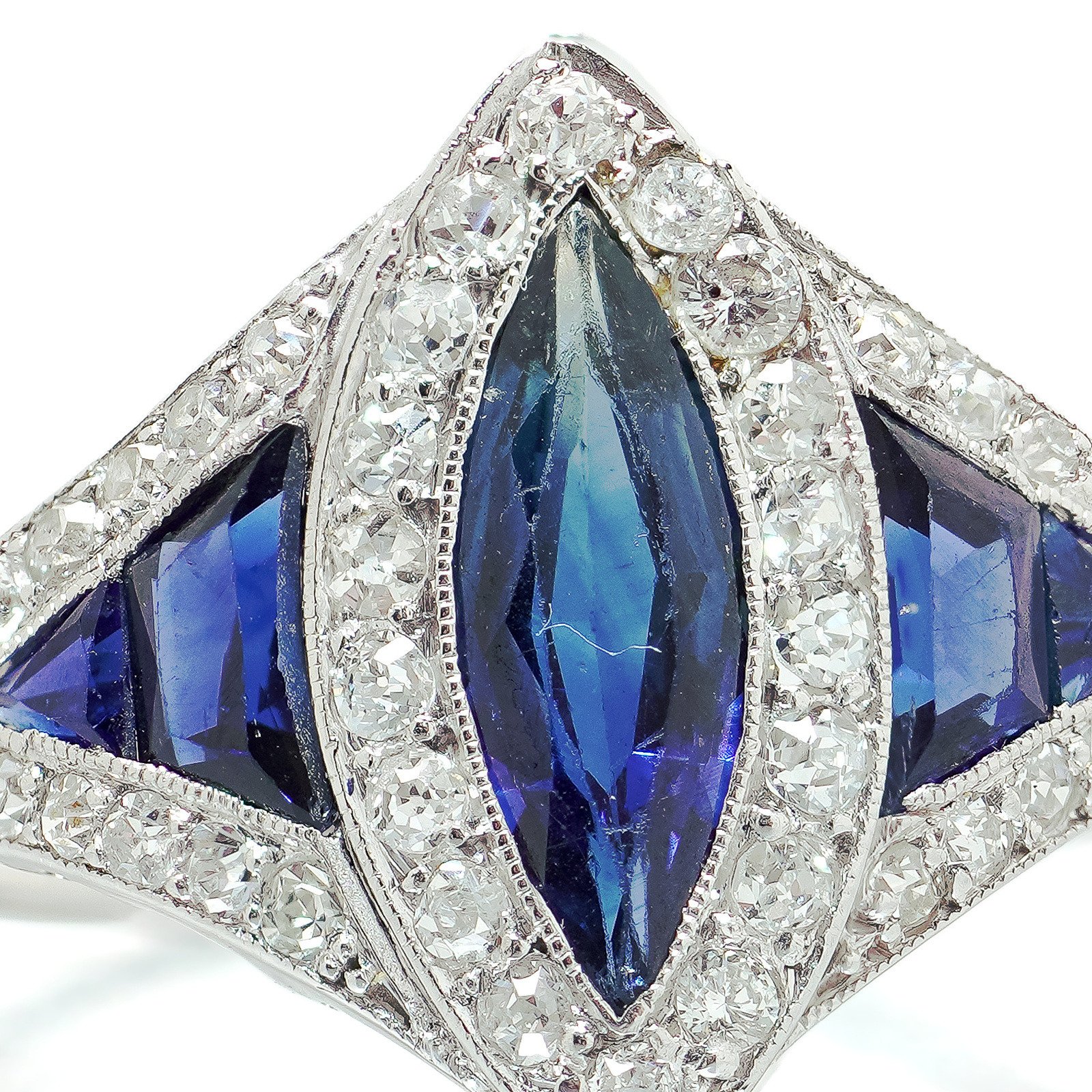 art-deco-platinum-marquise-sapphire-and-diamond-ring-calibre-sapphire--06-detail-137.jpg