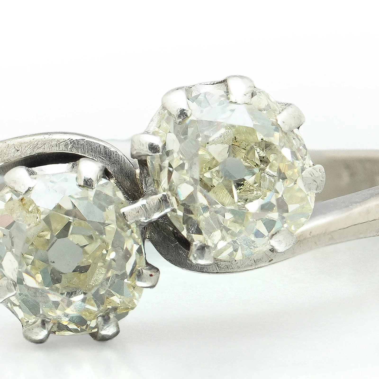 Antique 18KT Gold and Platinum Toi et Moi Old European Cut Diamond Ring, 0.80 ct, close-up 1