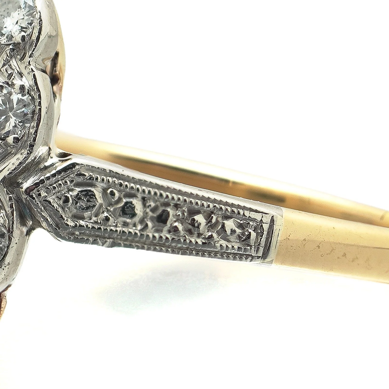 Antique 18KT Gold and Platinum Natural Sapphire and Diamond Cluster Ring, 1.50 ct, close-up 5