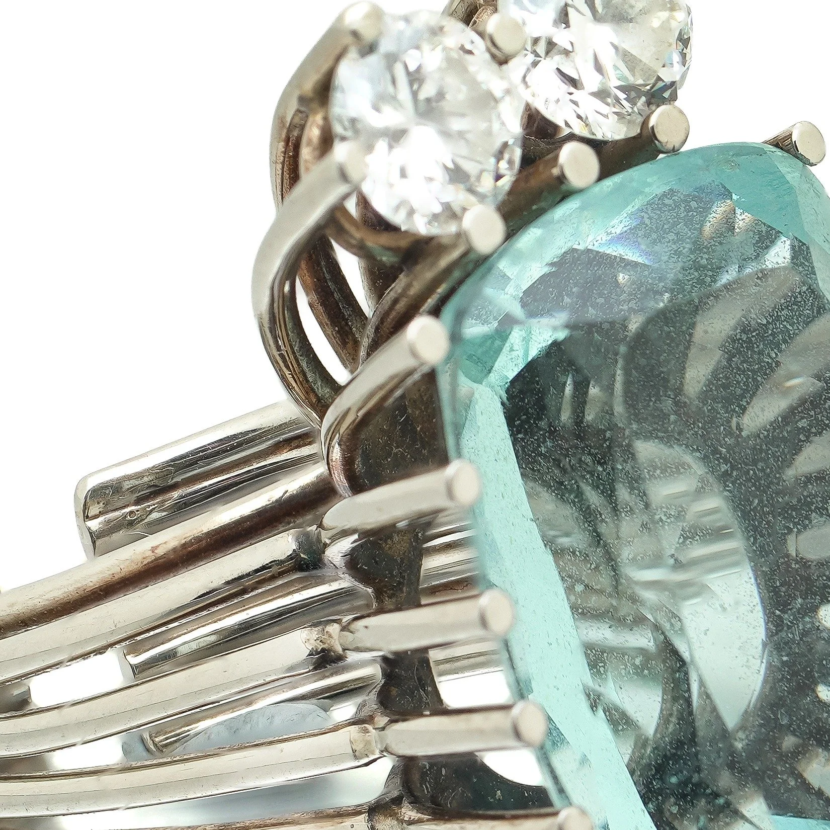 14KT White Gold Aquamarine and Diamond Cocktail Ring, 10 ct Aquamarine, close-up 2