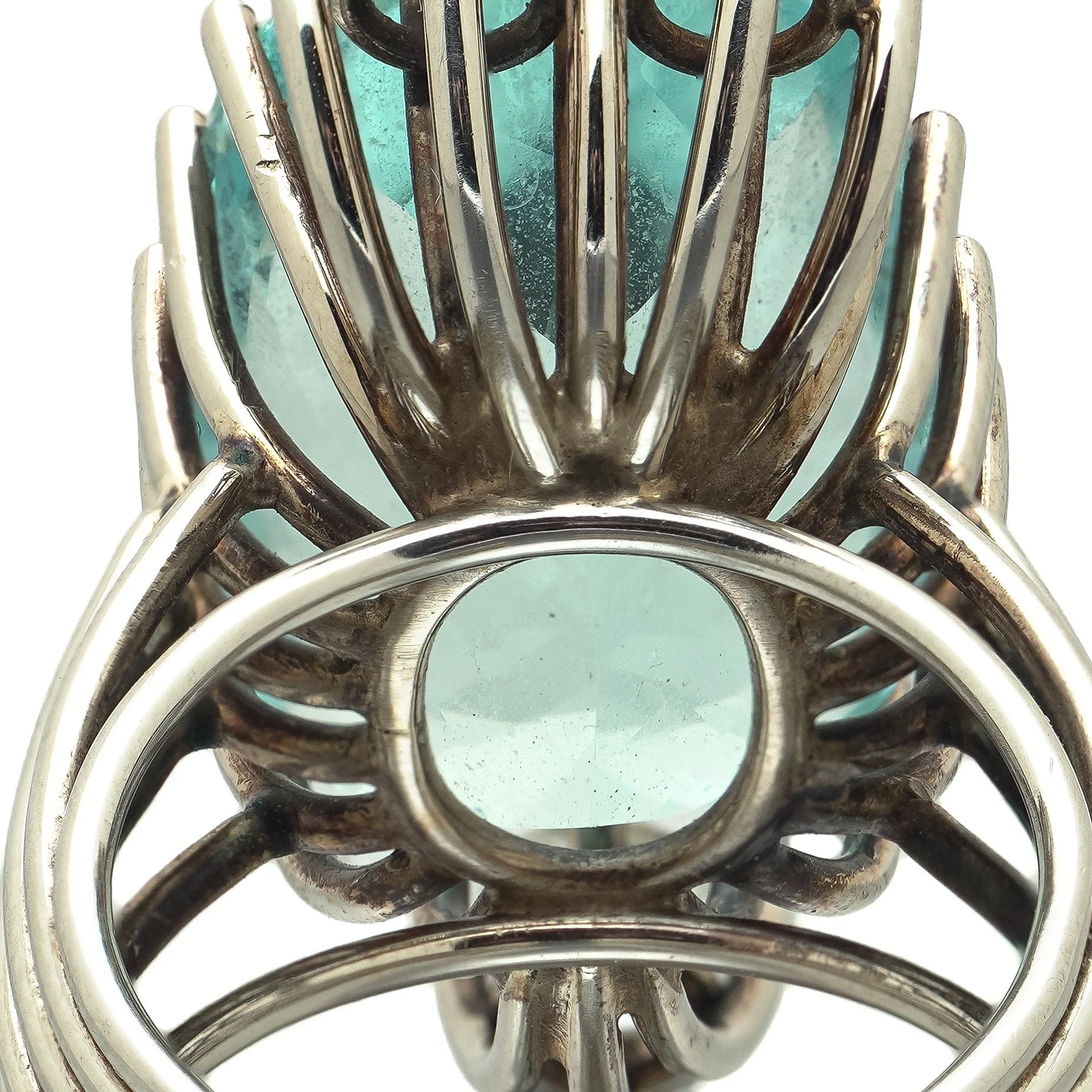 14KT White Gold Aquamarine and Diamond Cocktail Ring, 10 ct Aquamarine, close-up 3