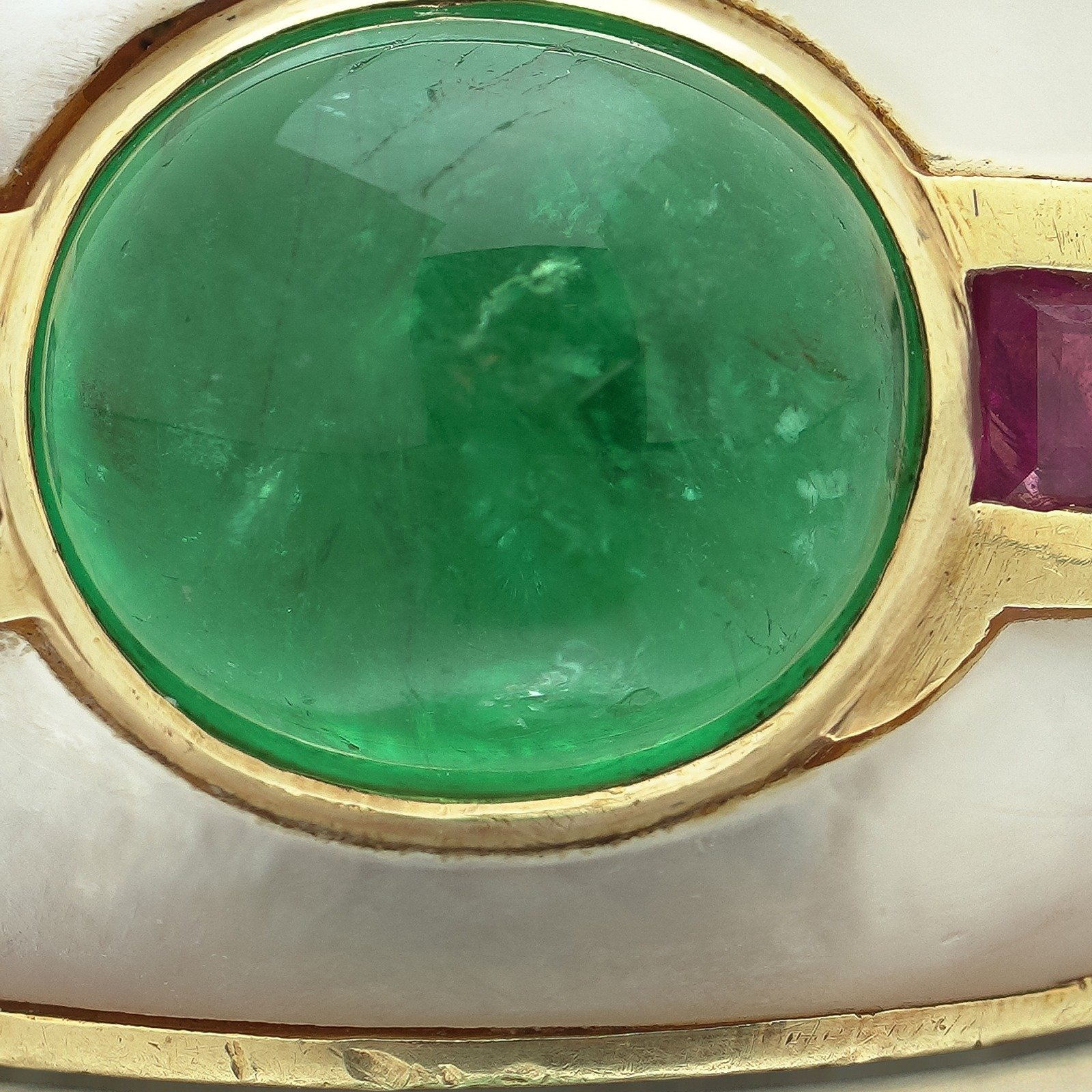14KT Gold Cabochon Emerald, Ruby and Mother of Pearl Band Ring, close-up 1