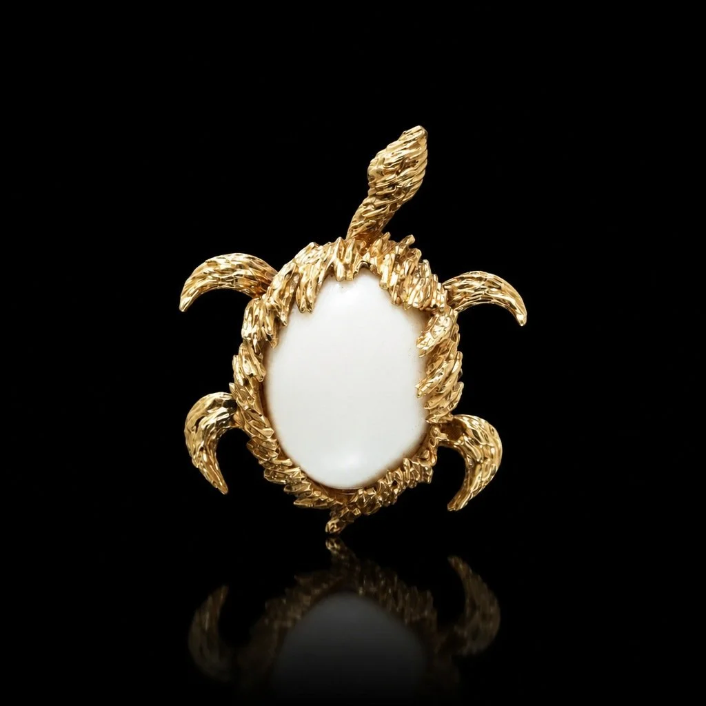 Chaumet Paris 18KT Gold and Chalcedony Turtle Brooch